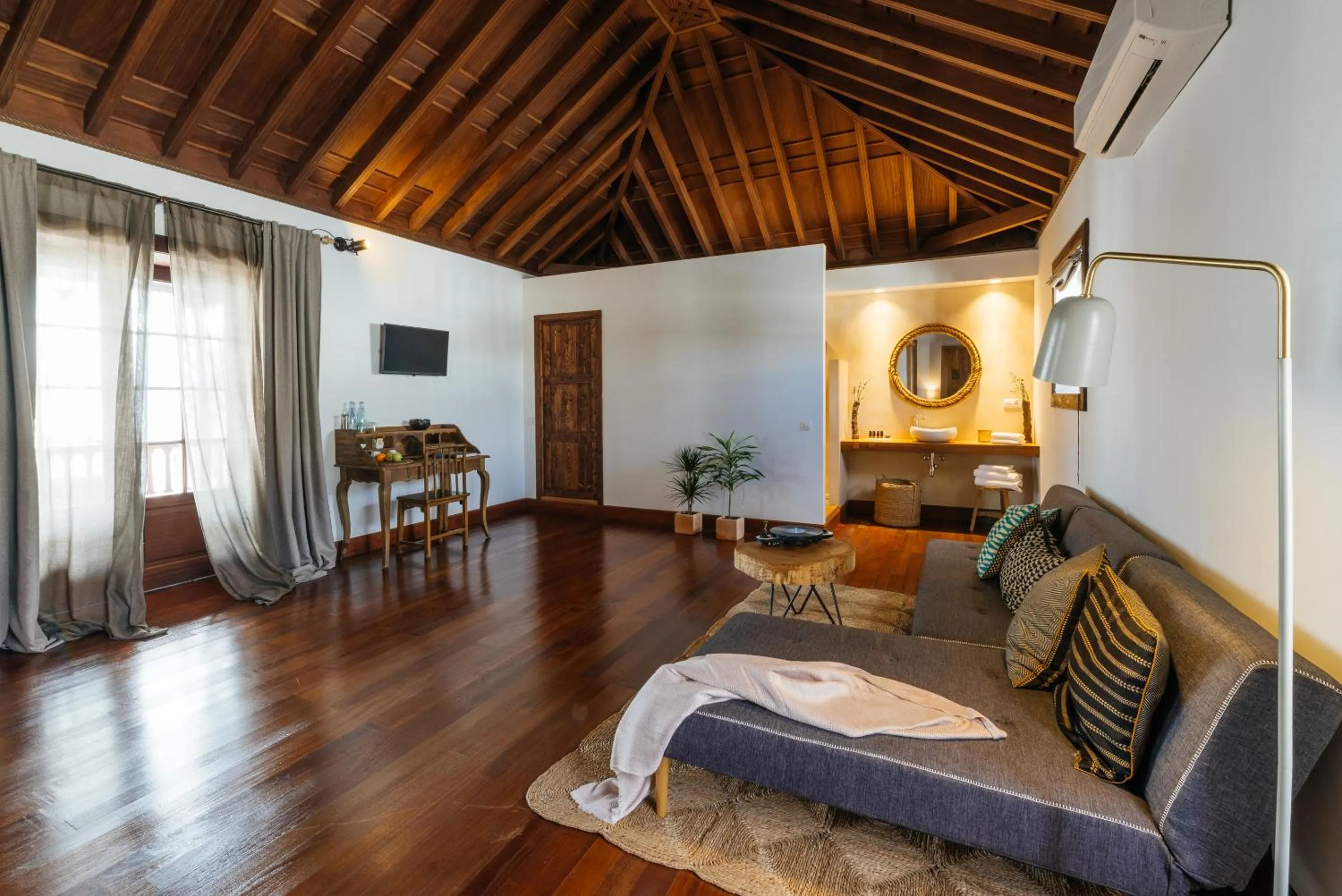 Photo of the whole room in Hotel Boutique Palacio Ico - Only Adults