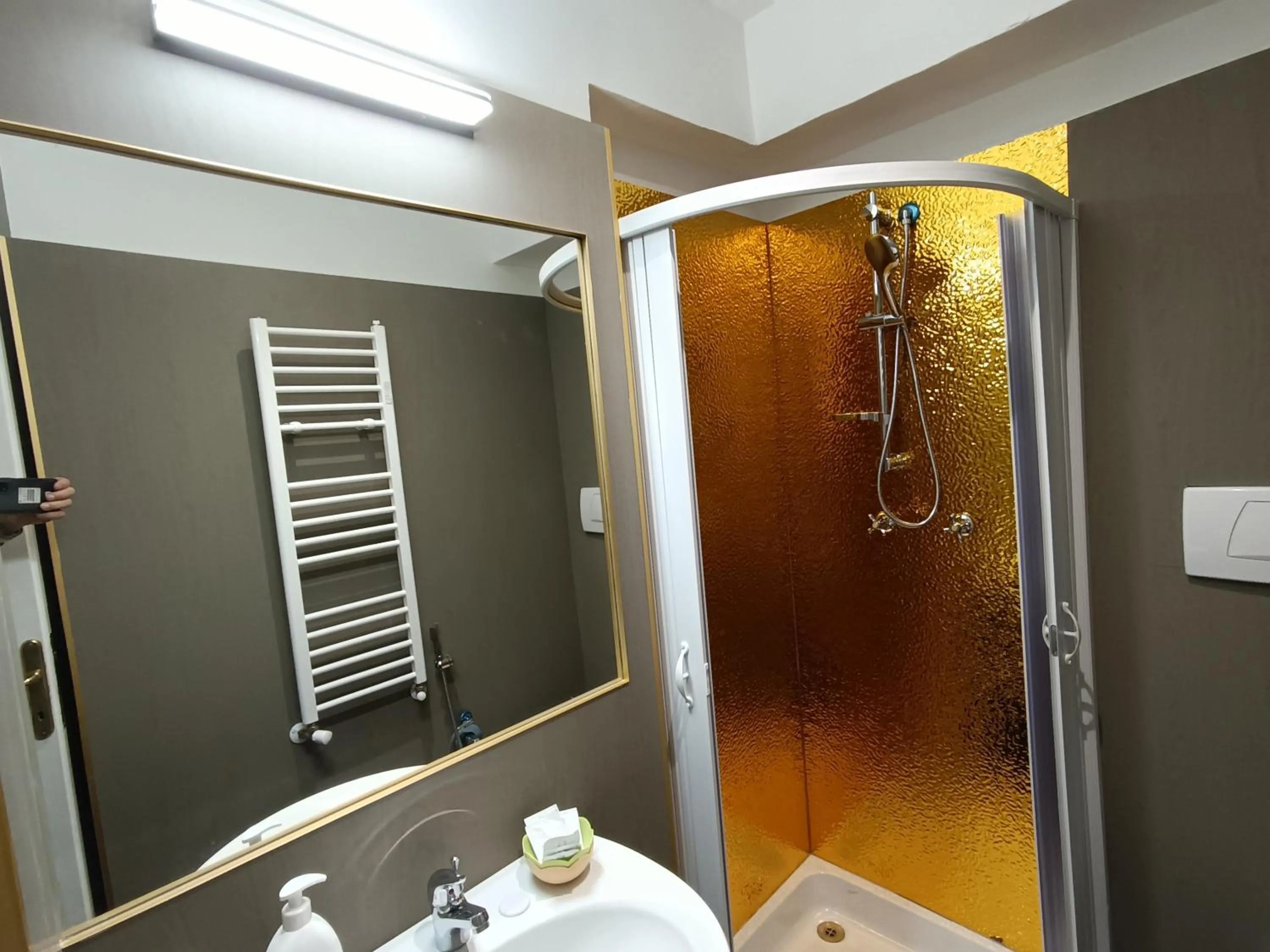 Bathroom in Quo Vadis Roma 2