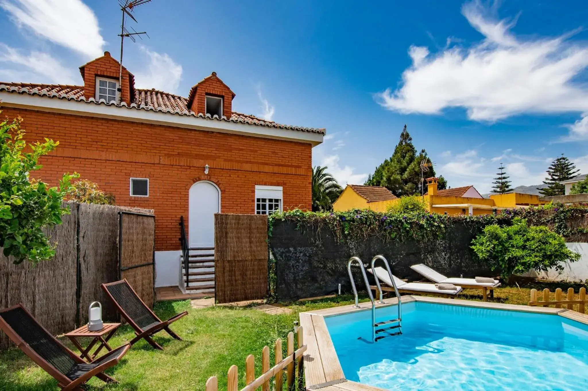 Villa Los Almendros Villa Los Almendros