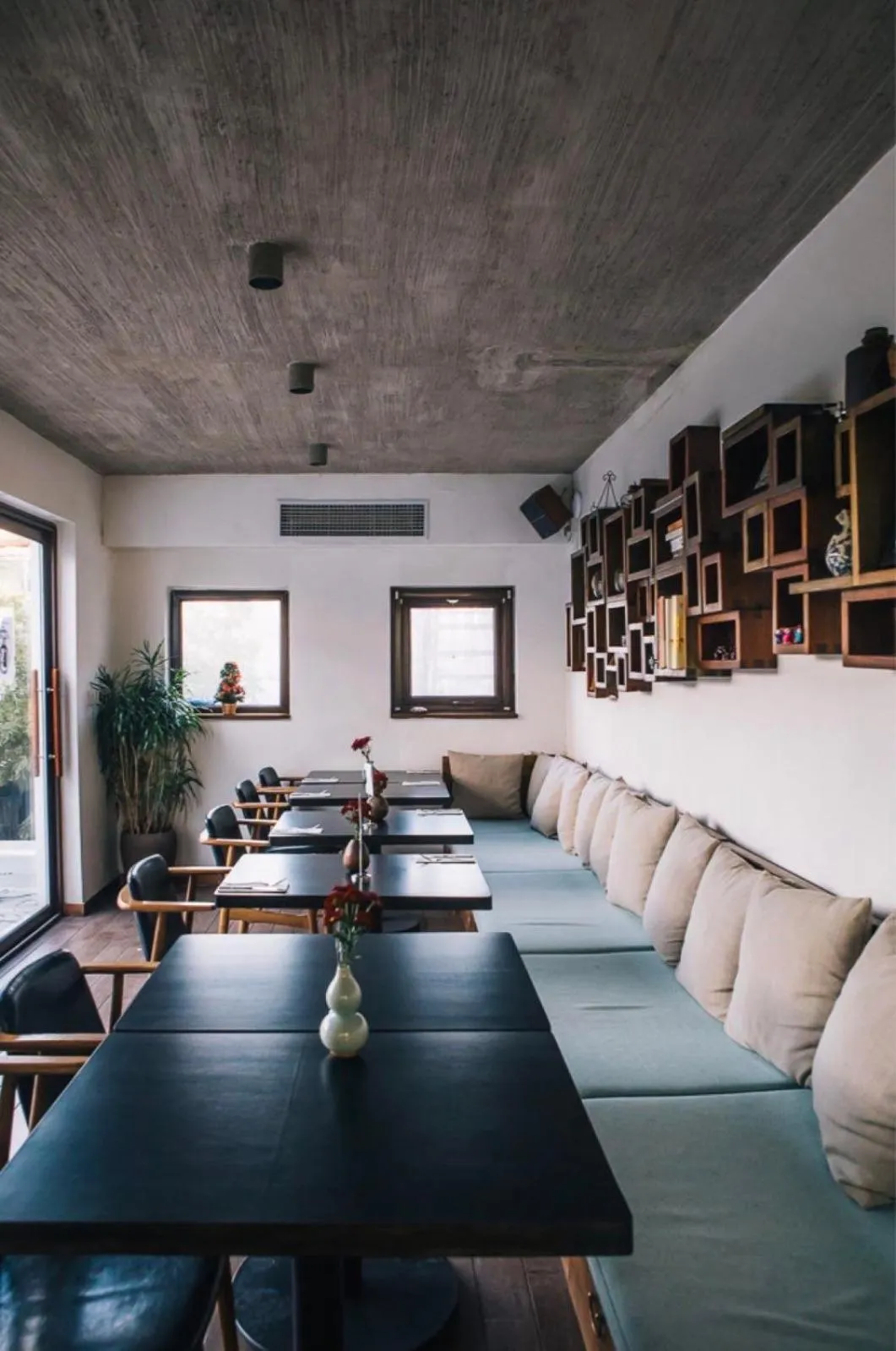 Restaurant/places to eat in The Orchid Hotel - Old Town & Drum Tower