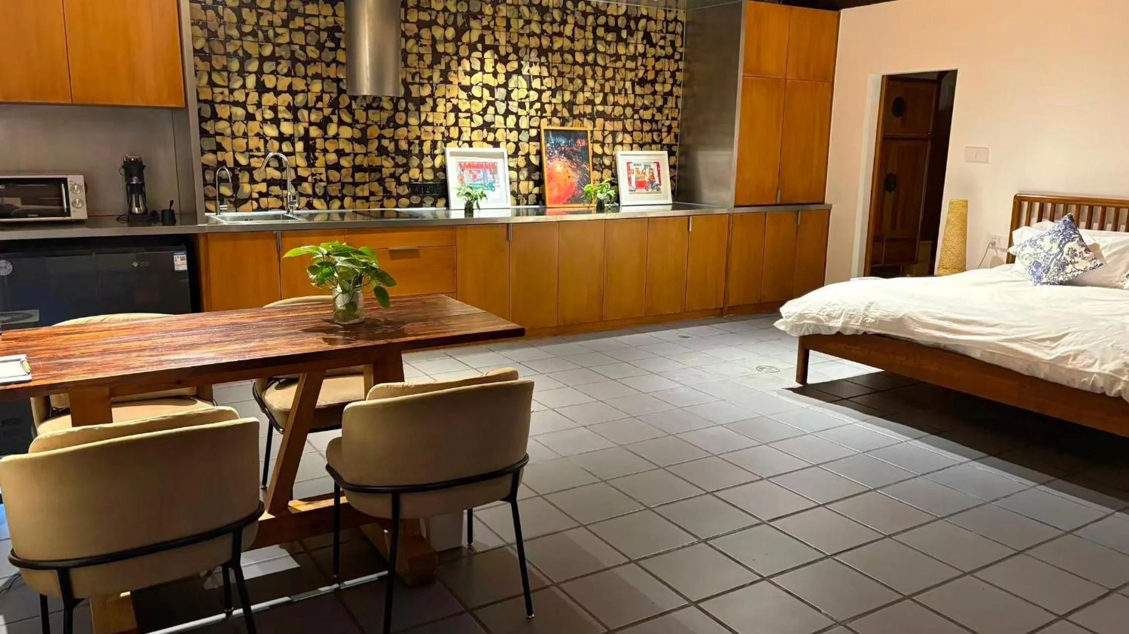 Bed in The Orchid Hotel - Old Town & Drum Tower