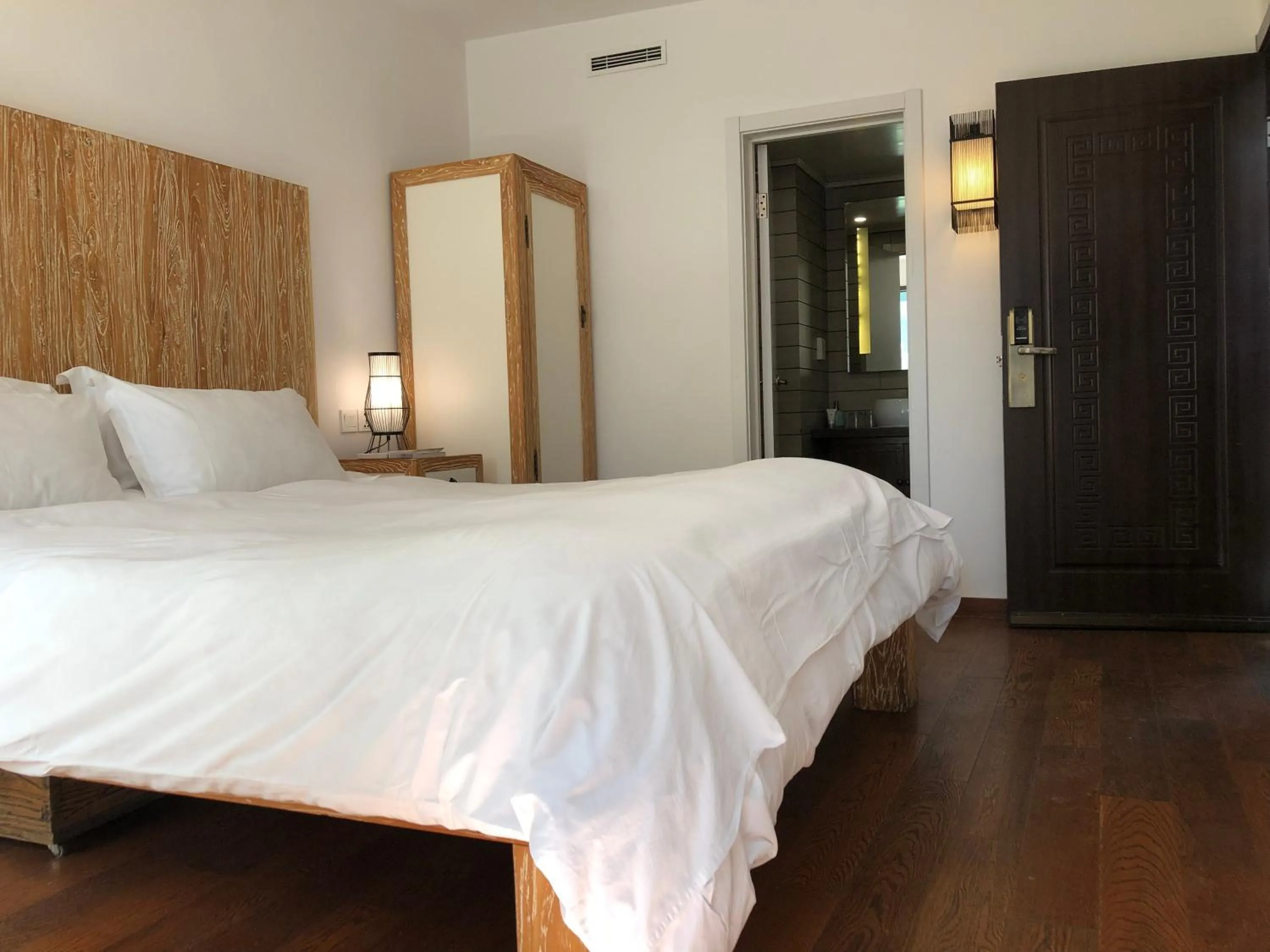 Bed in The Orchid Hotel - Old Town & Drum Tower