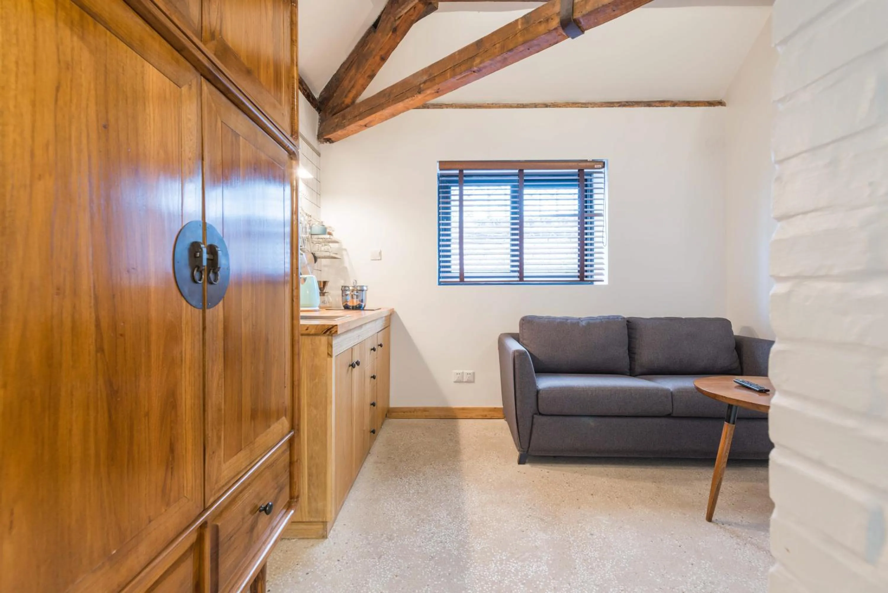 Kitchen or kitchenette in The Orchid Hotel - Old Town & Drum Tower