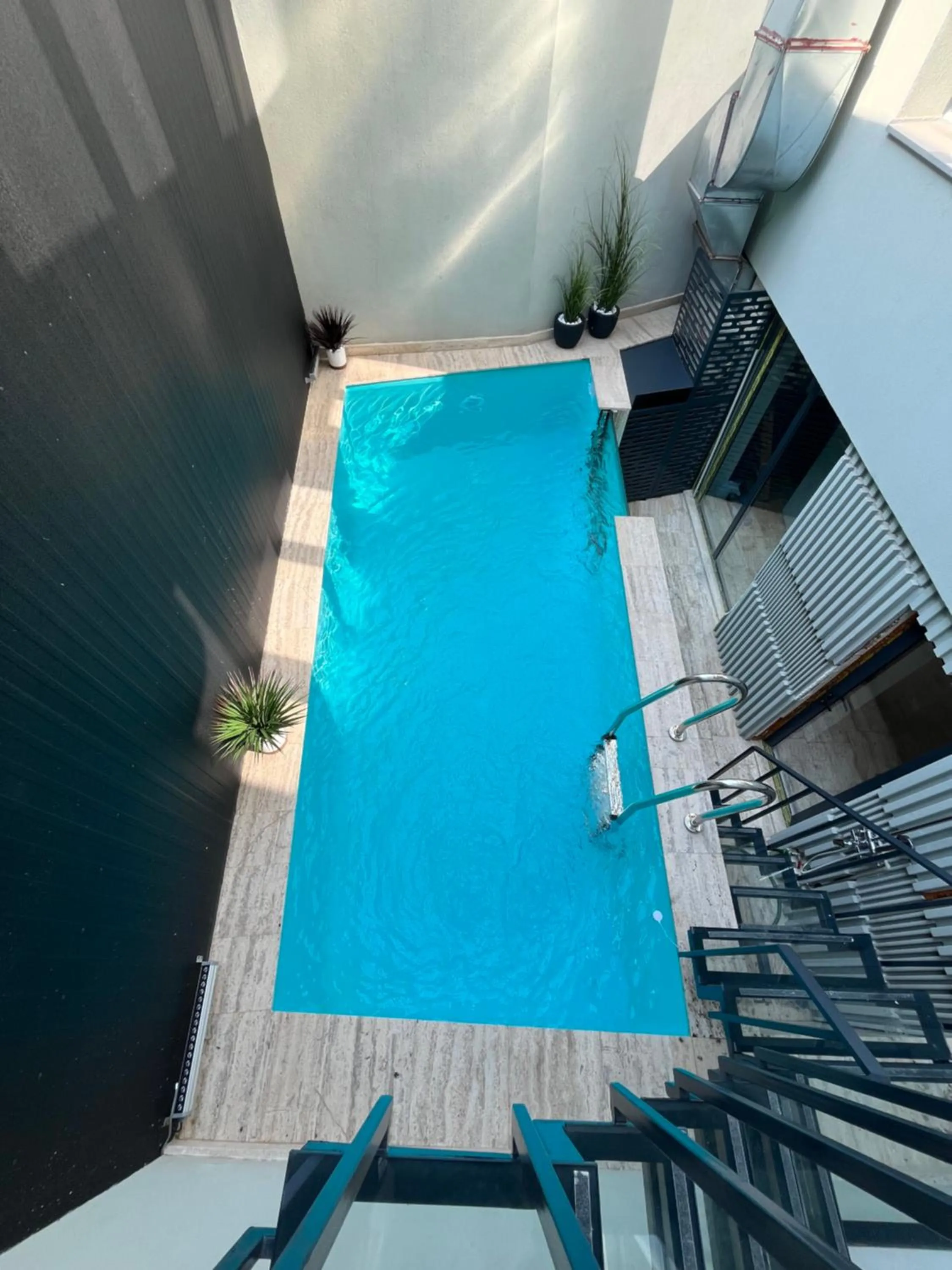 Swimming pool in City Park Hotel