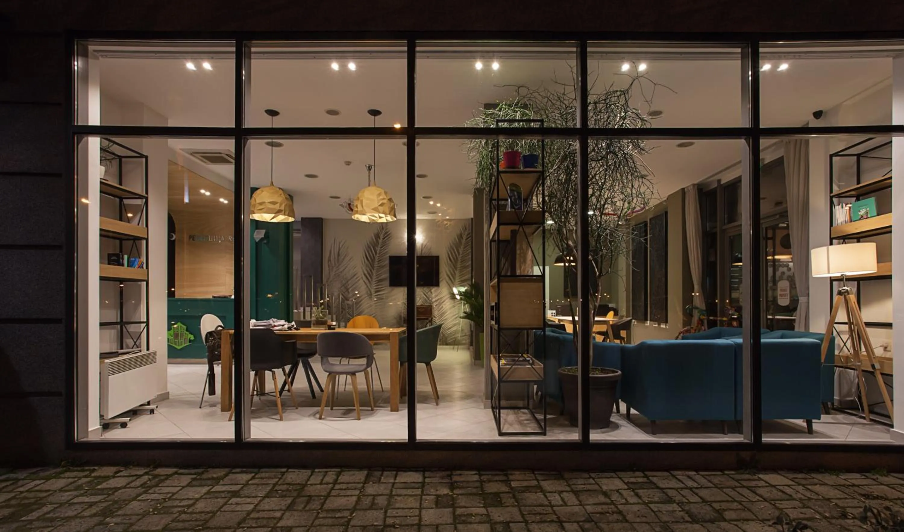 Facade/entrance in City Park Hotel