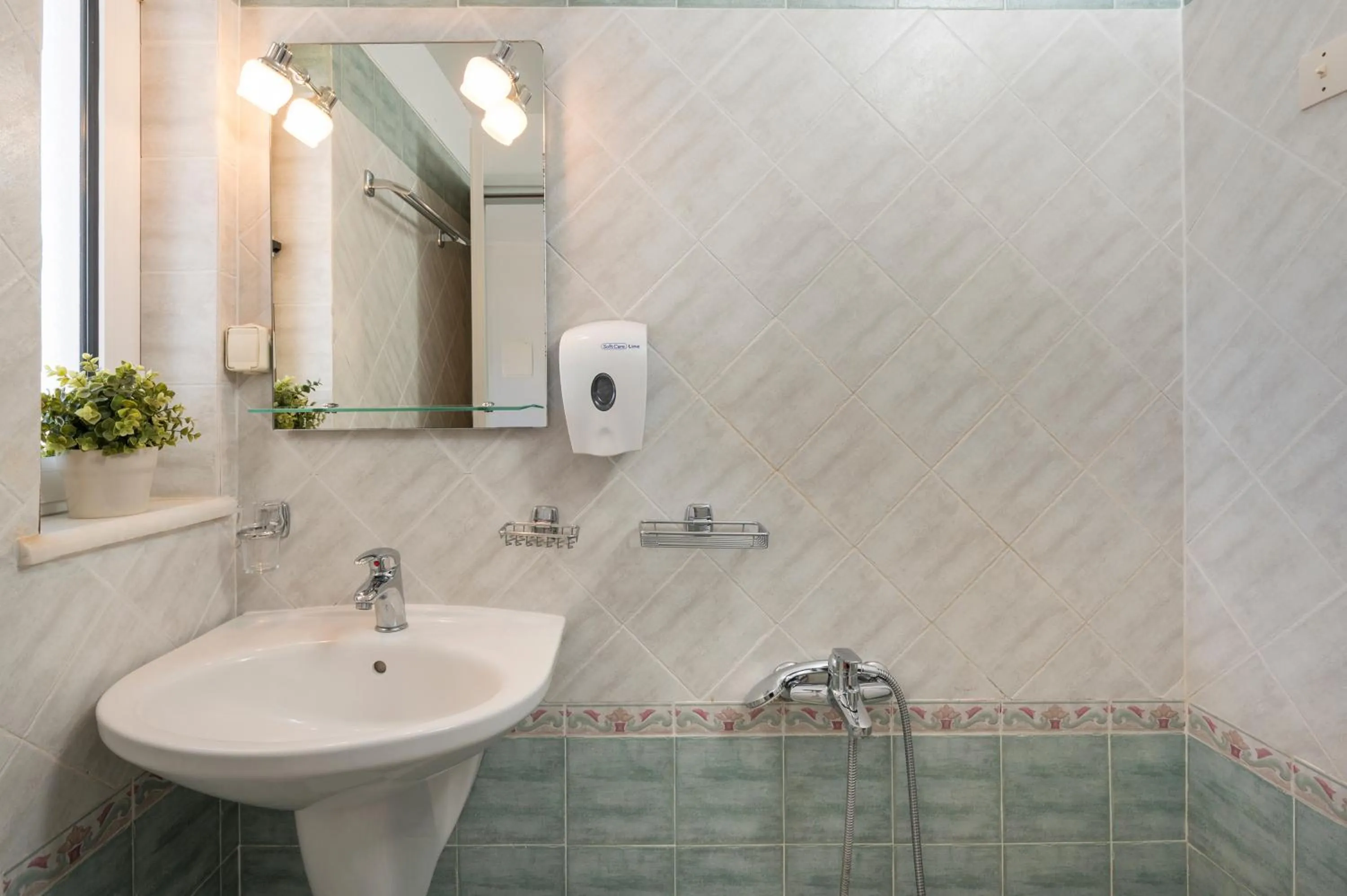 Bathroom in Hotel Caretta Beach