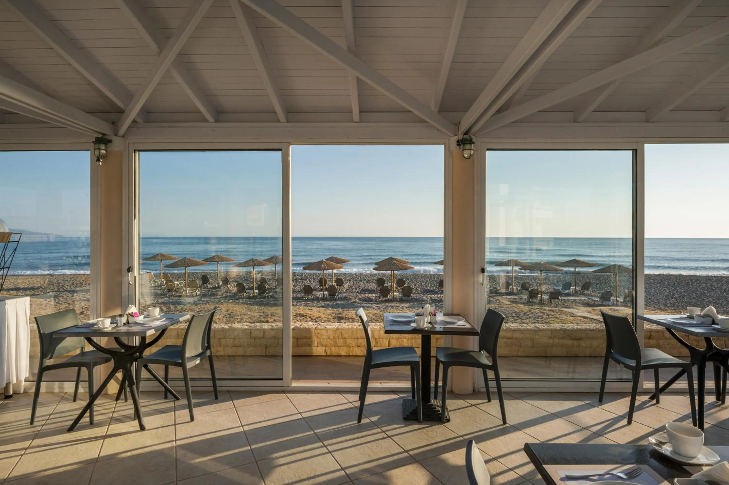 Restaurant/places to eat in Hotel Caretta Beach