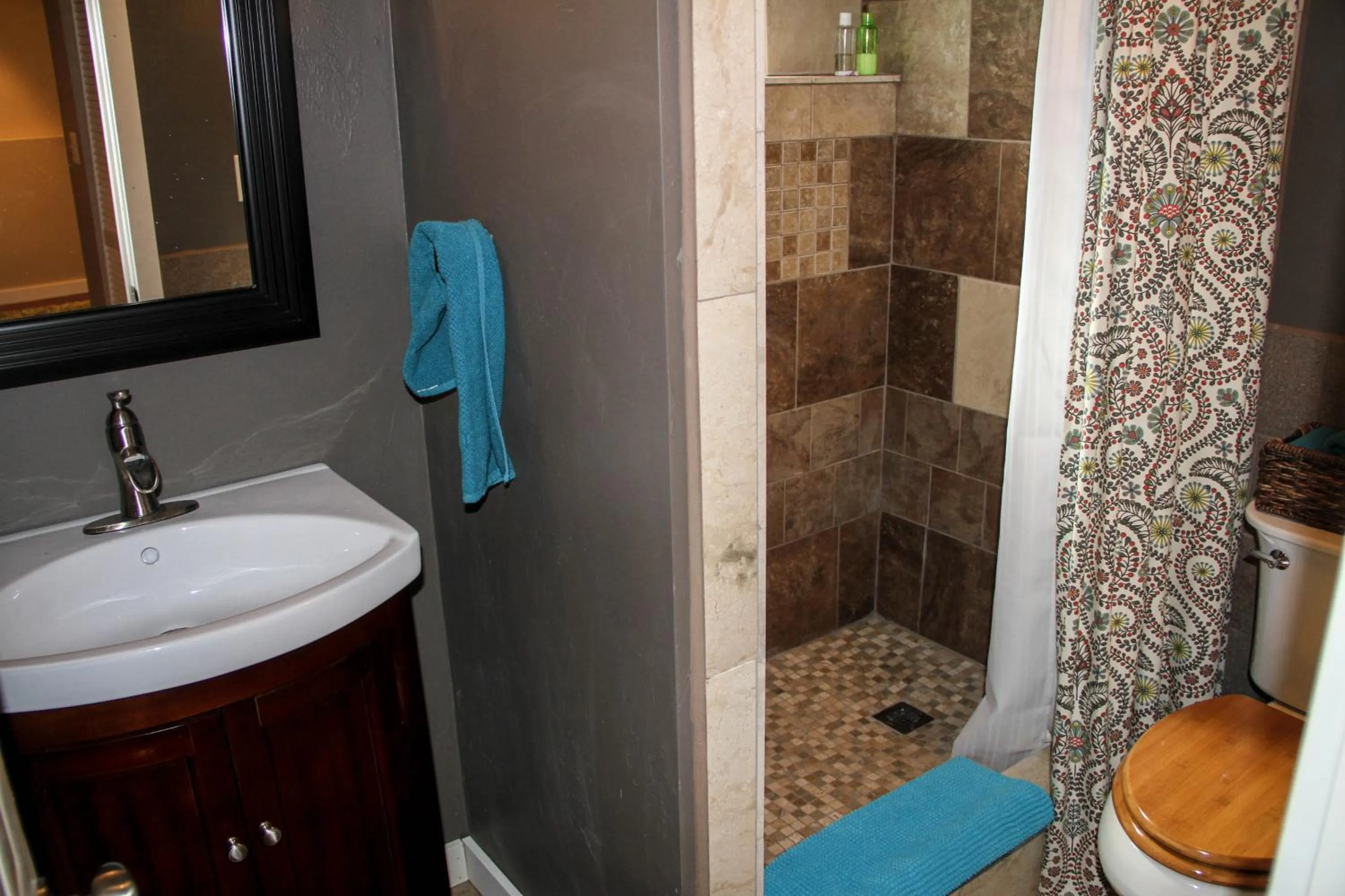 The 8th Street Retreat