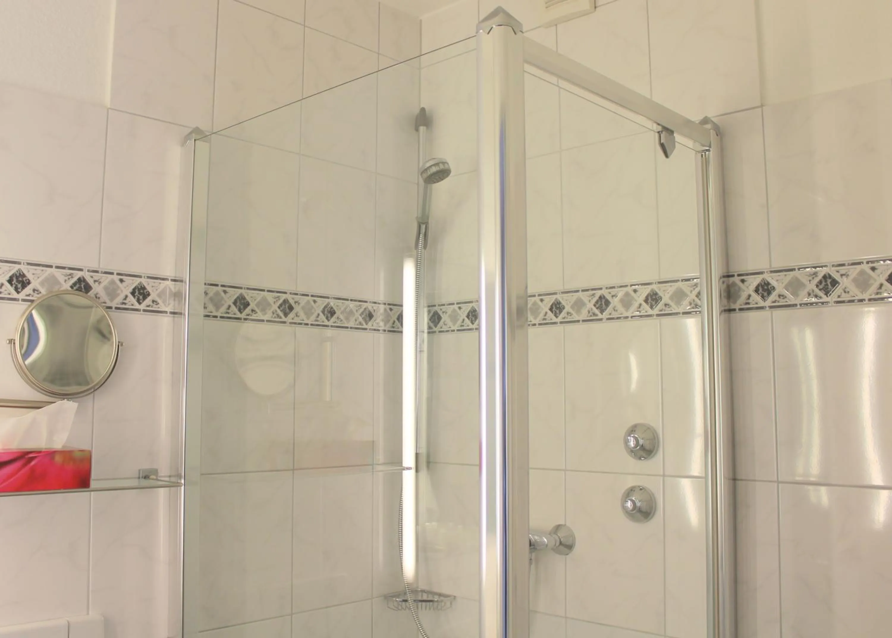 Shower in Hotel Ostmeier