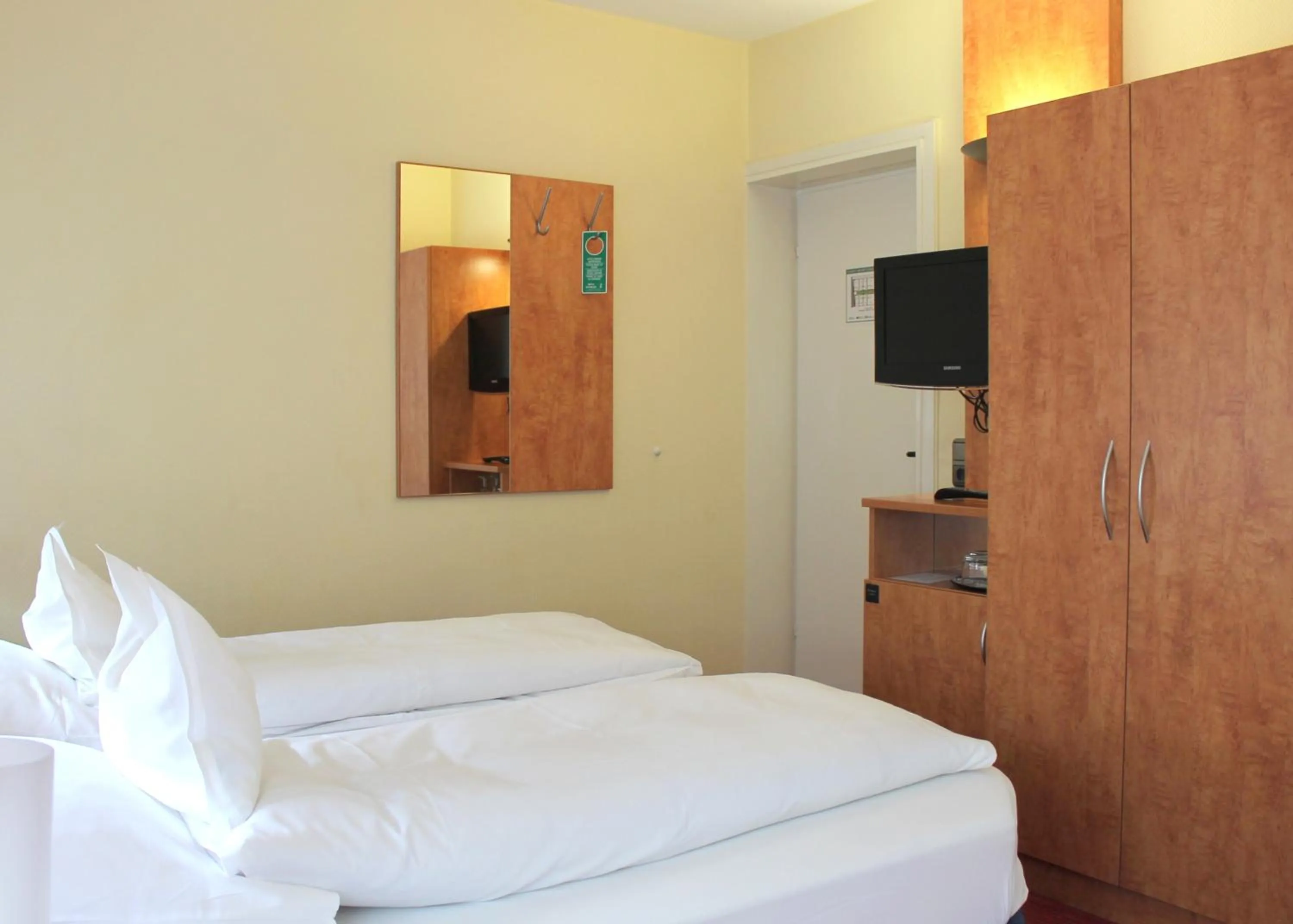 Photo of the whole room, Bed in Hotel Ostmeier