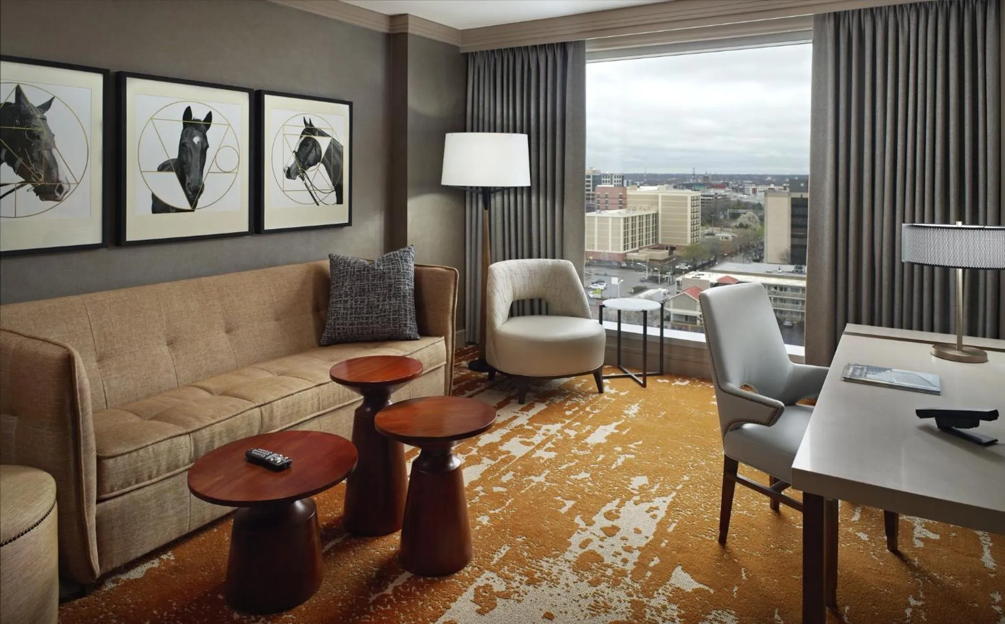 Photo of the whole room in Omni Louisville Hotel