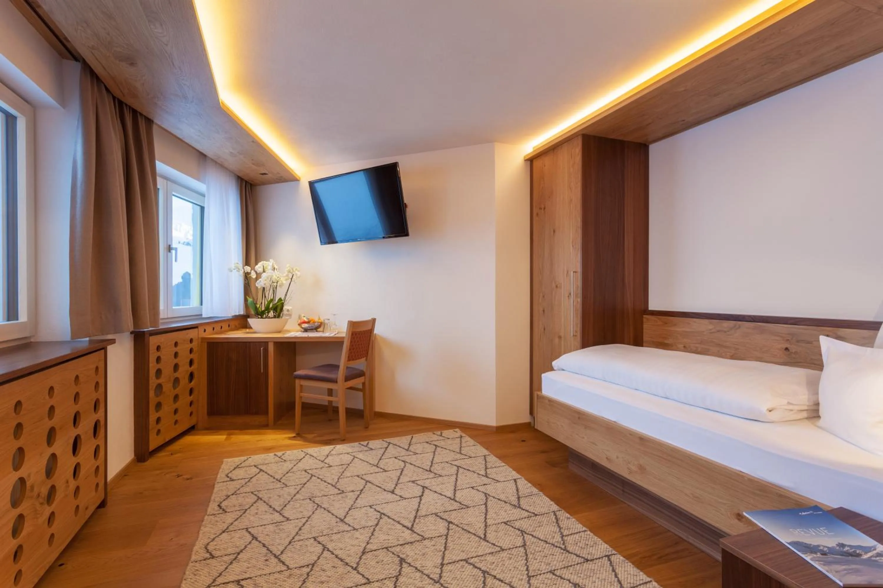 Bed in Gasthof Valluga