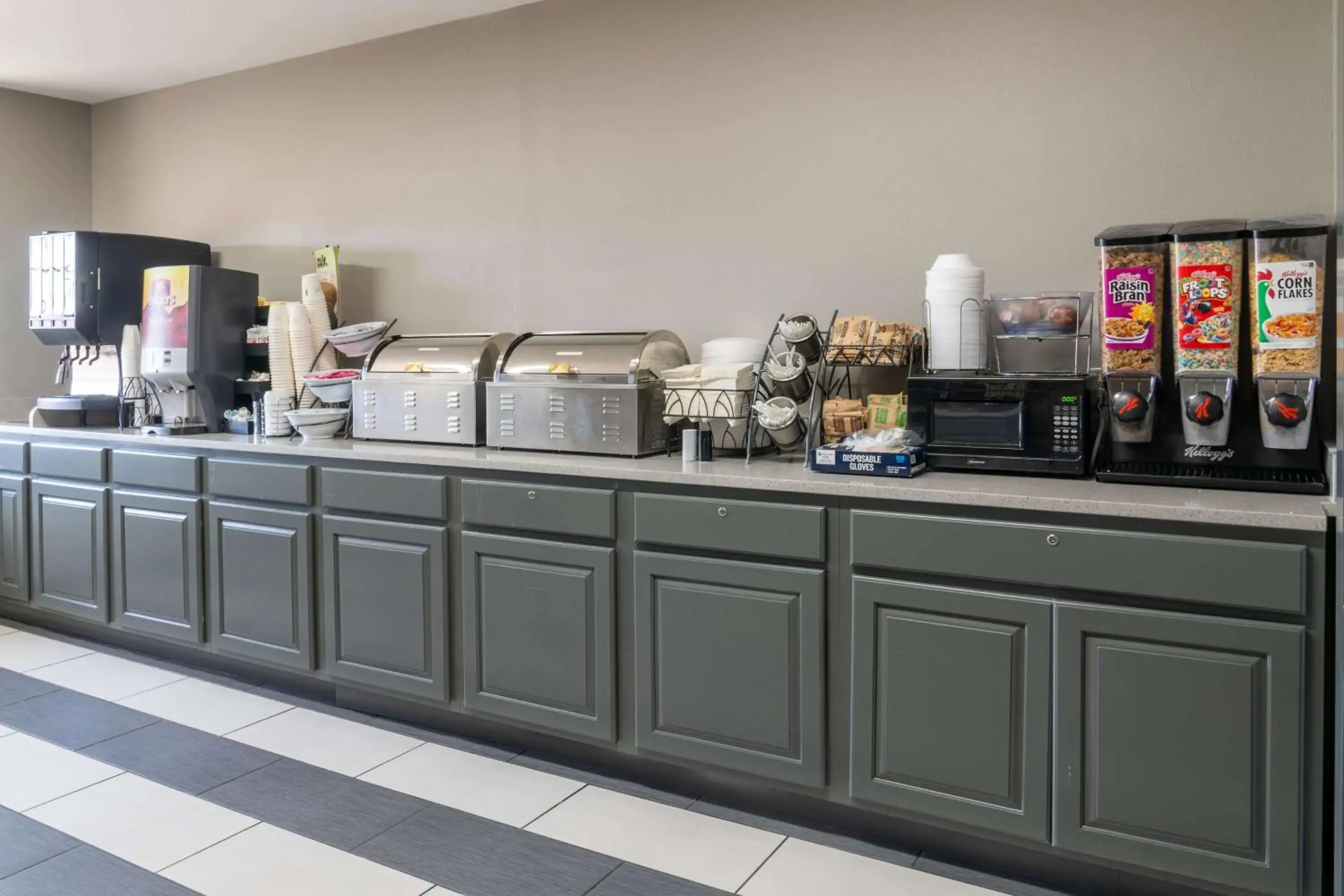 Breakfast in Microtel Inn & Suites by Wyndham Pigeon Forge Breakfast in Microtel Inn & Suites by Wyndham Pigeon Forge