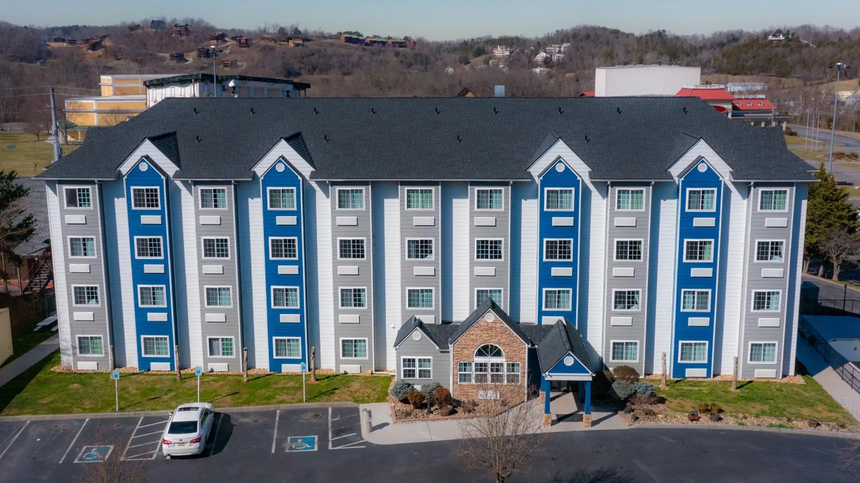 Property building in Microtel Inn & Suites by Wyndham Pigeon Forge Property building in Microtel Inn & Suites by Wyndham Pigeon Forge