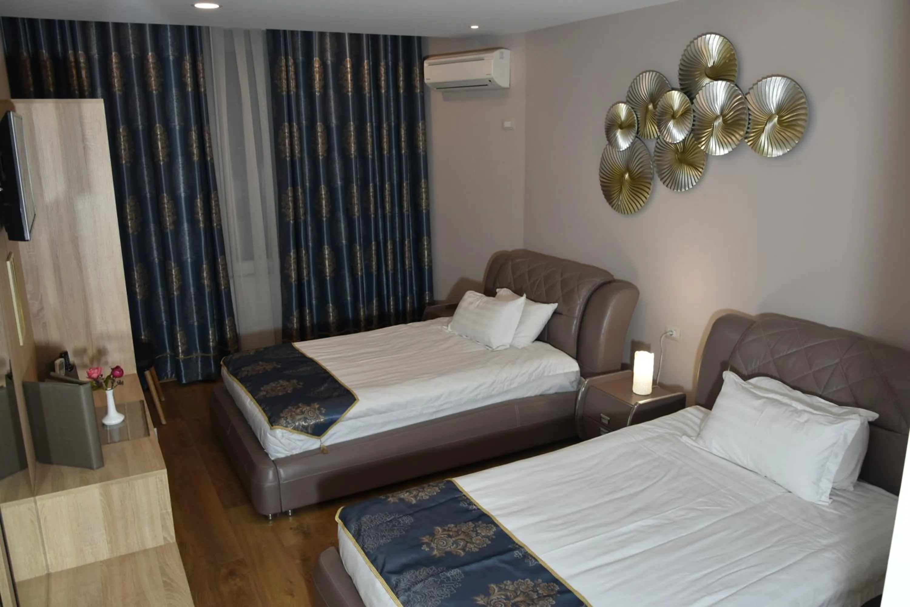 Bed in Park Hotel Tirana