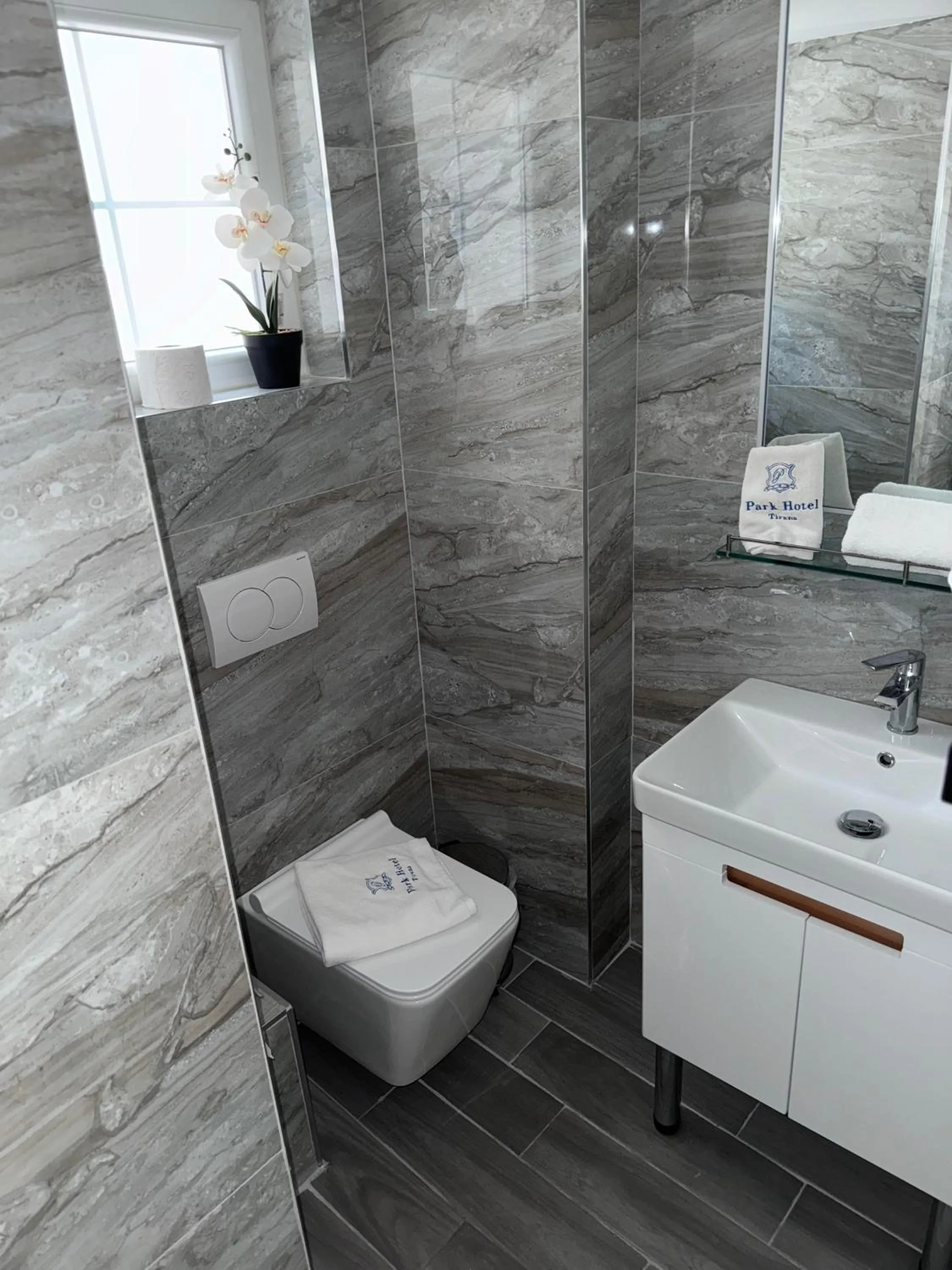 Bathroom in Park Hotel Tirana