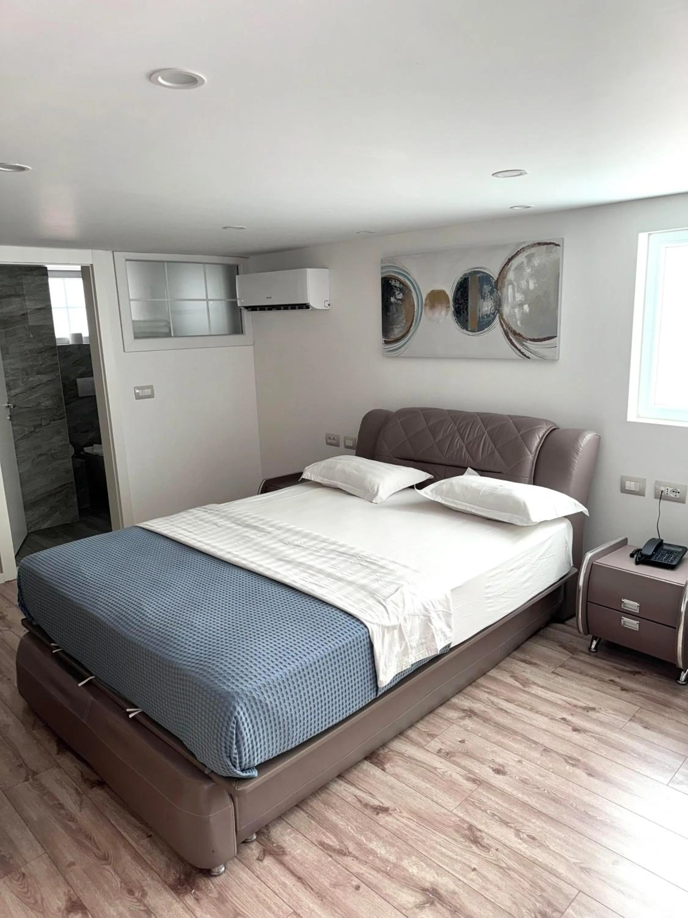 Bedroom, Bed in Park Hotel Tirana