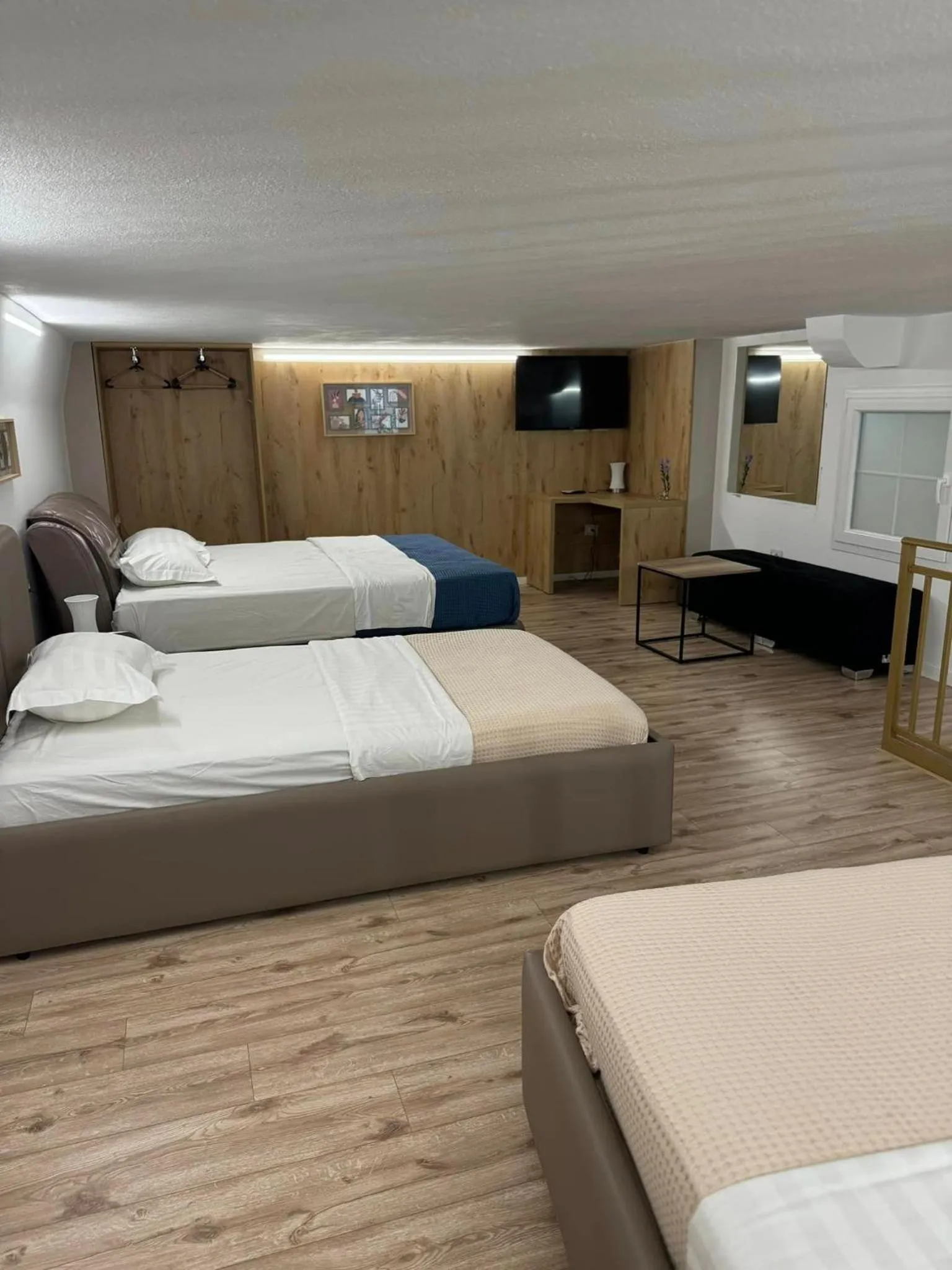 Bedroom, Bed in Park Hotel Tirana