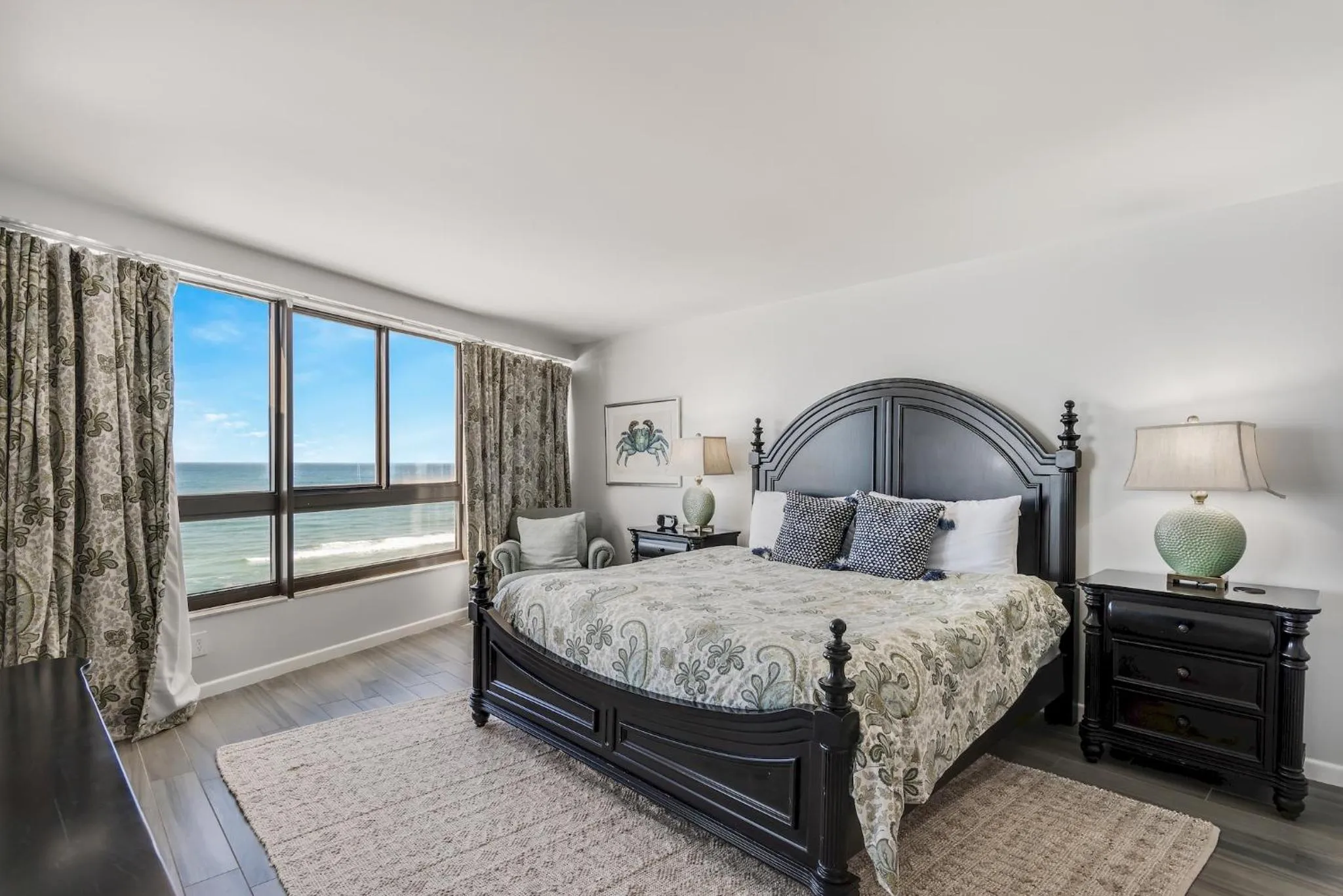 Bed in Beachside Two 4348