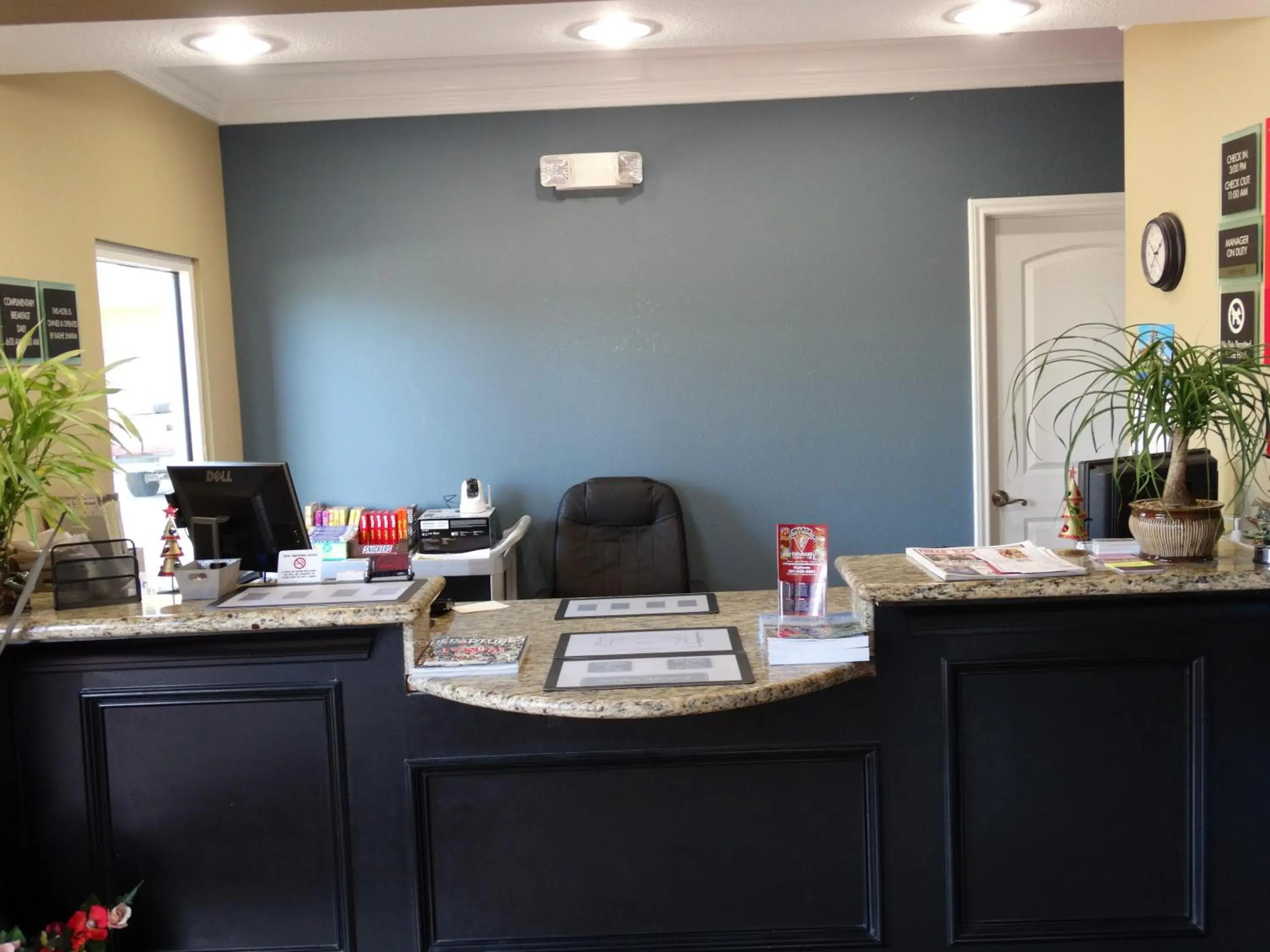 Lobby or reception in Regency Inn & Suites - Baytown Lobby or reception in Regency Inn & Suites - Baytown