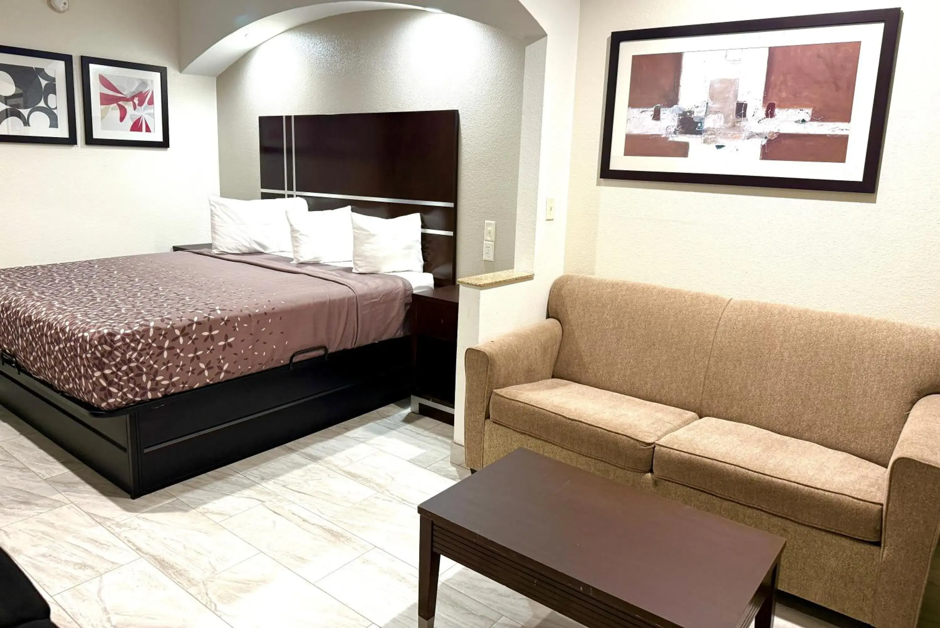 Bed in Regency Inn & Suites - Baytown Bed in Regency Inn & Suites - Baytown
