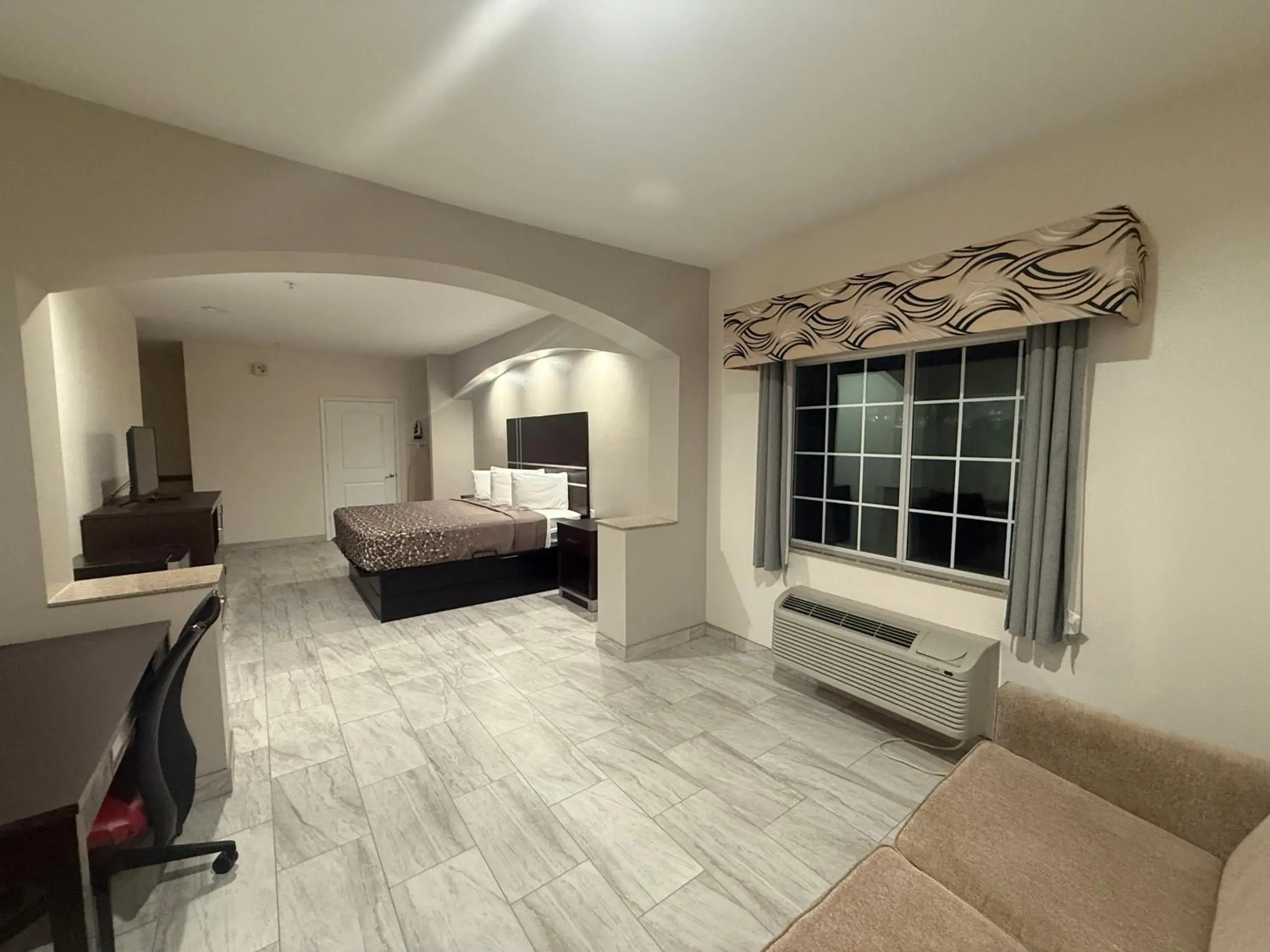 Bed in Regency Inn & Suites - Baytown Bed in Regency Inn & Suites - Baytown