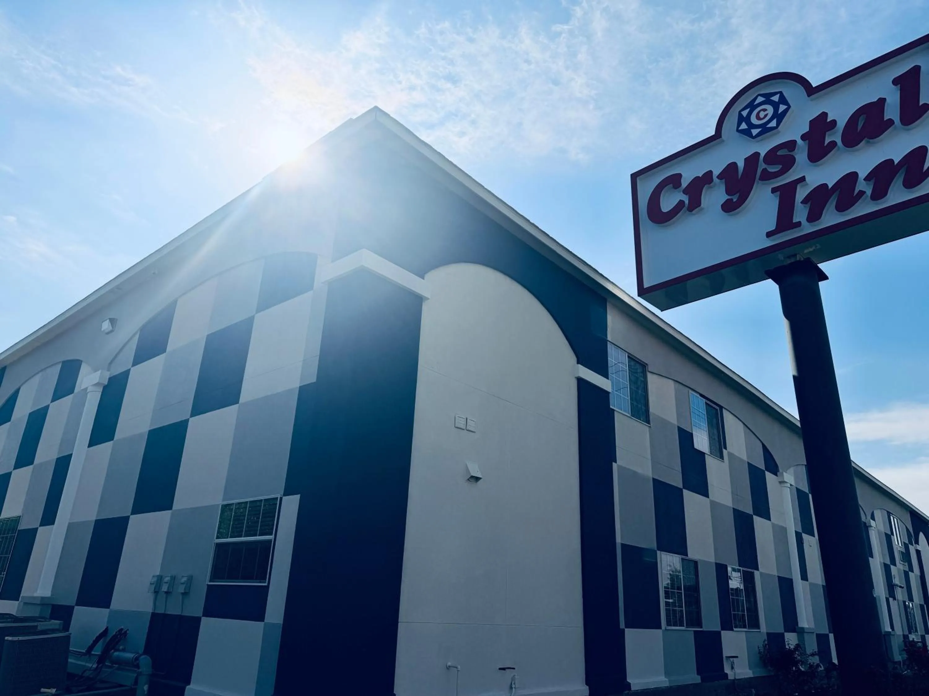 Crystal Inn - Garth Rd