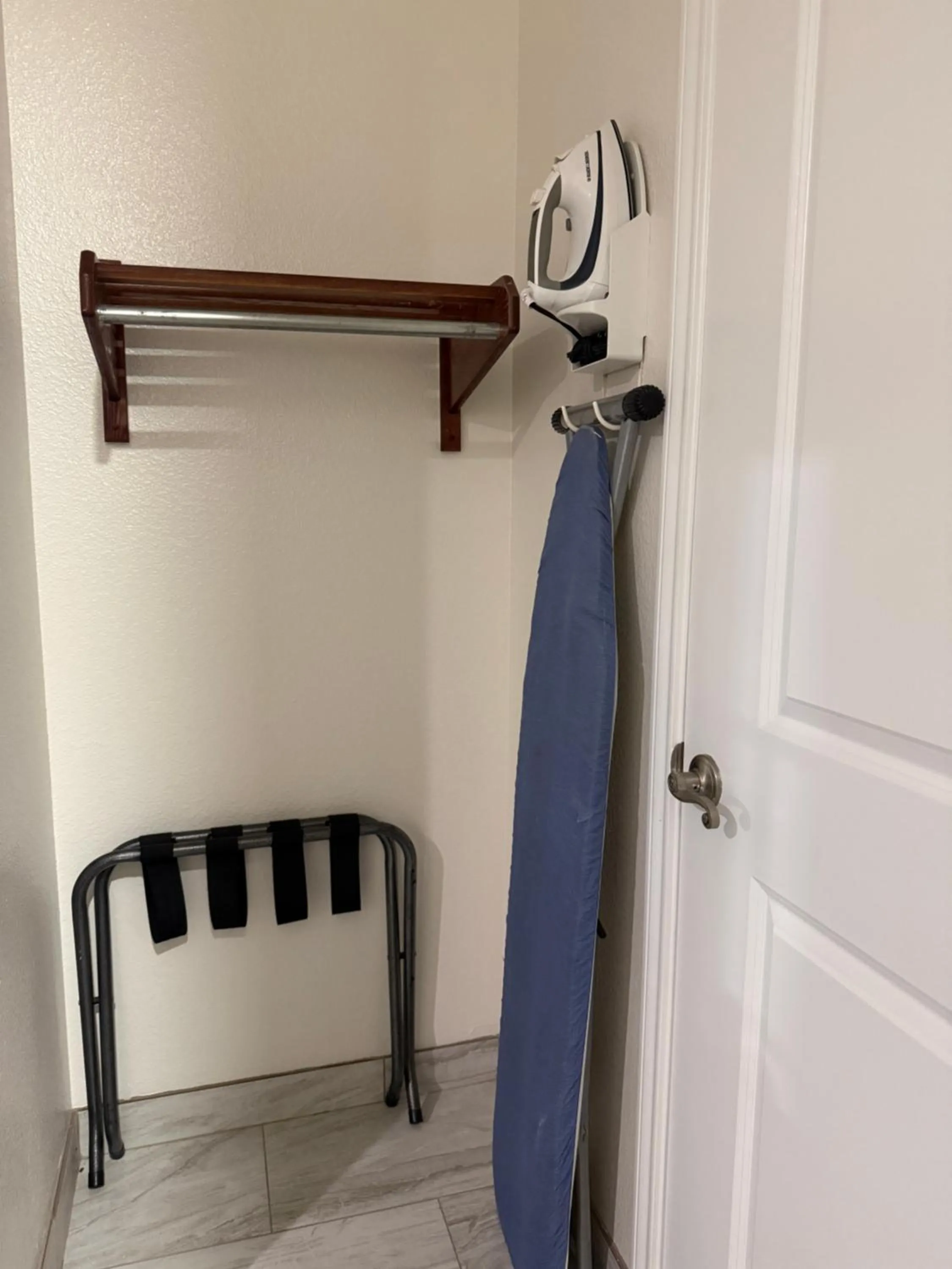 Regency Inn & Suites - Baytown