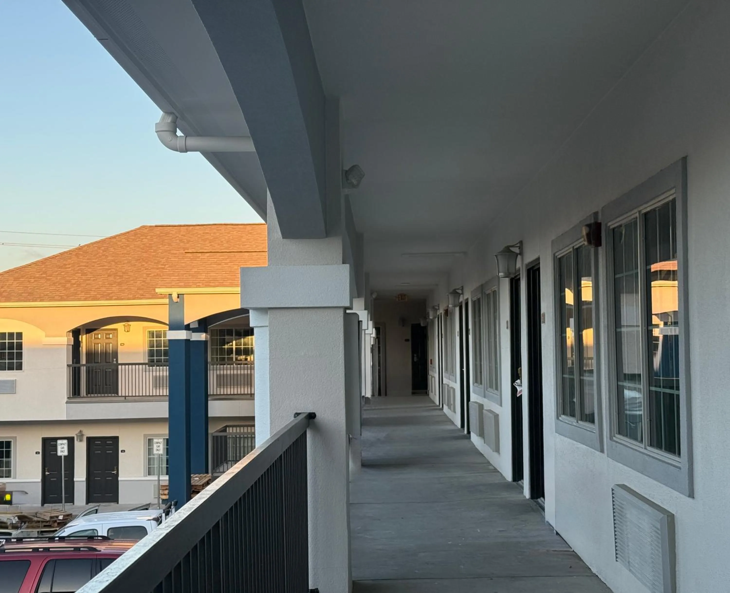 Balcony/Terrace in Regency Inn & Suites - Baytown