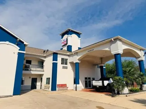 Regency Inn & Suites - Baytown Regency Inn & Suites - Baytown