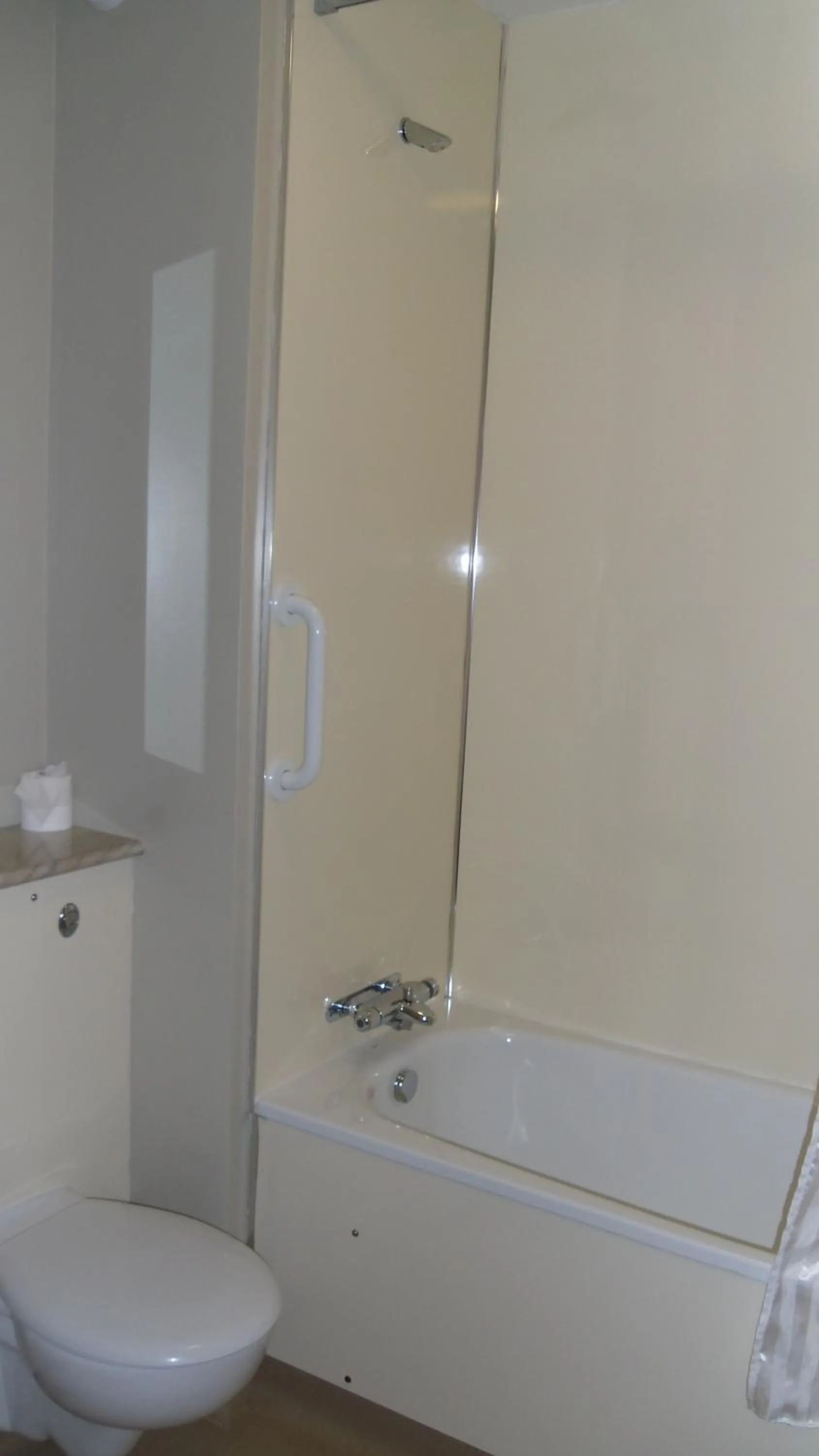 Shower in Eyesleepover