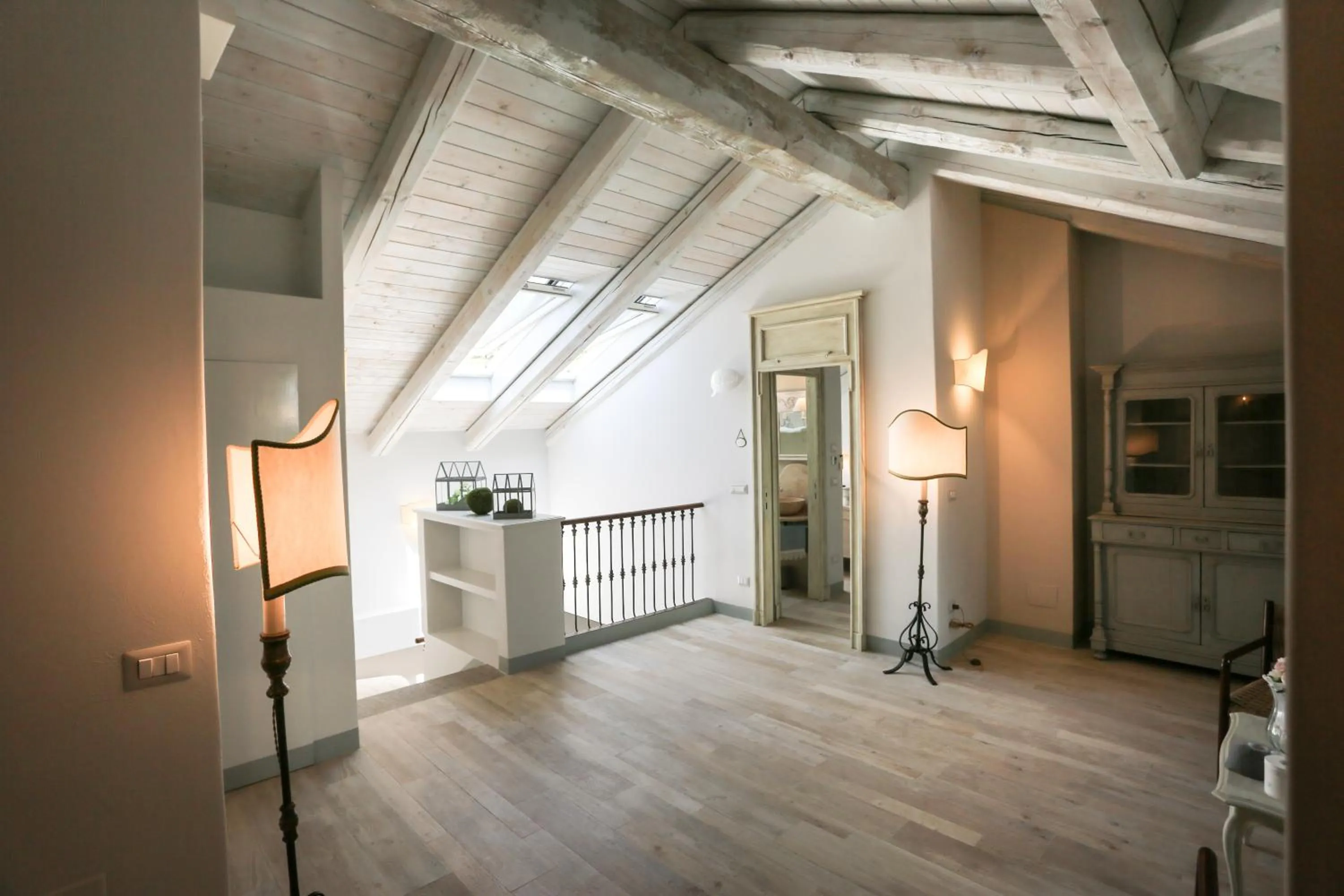 Communal lounge/ TV room in B&B Villa Ricardi