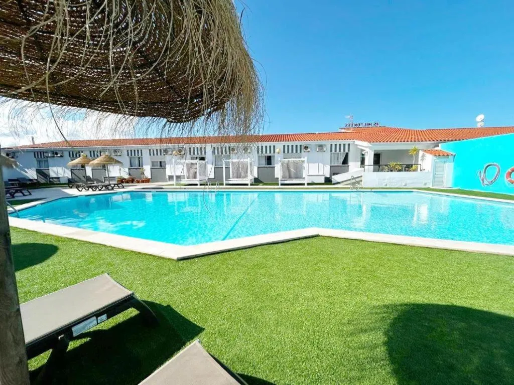 Swimming pool in Quartos da Vila - Duna Parque Resorts & Hotels