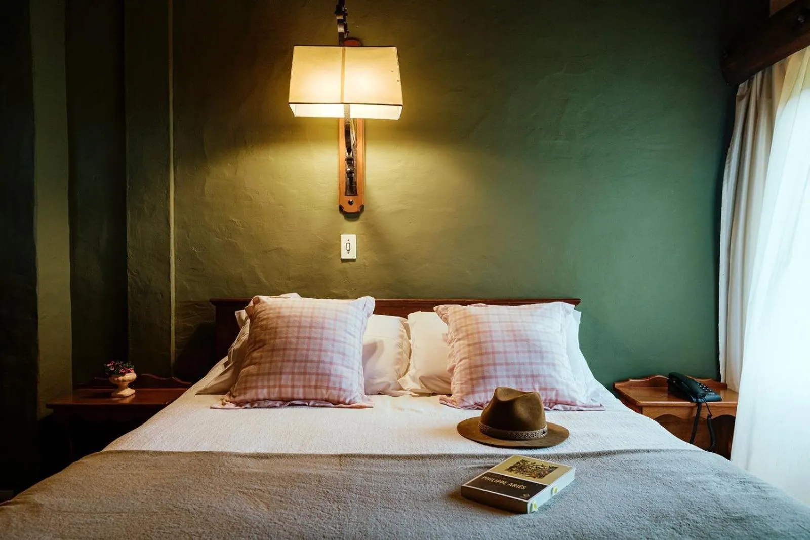 Bed in Hotel Meissner Hof