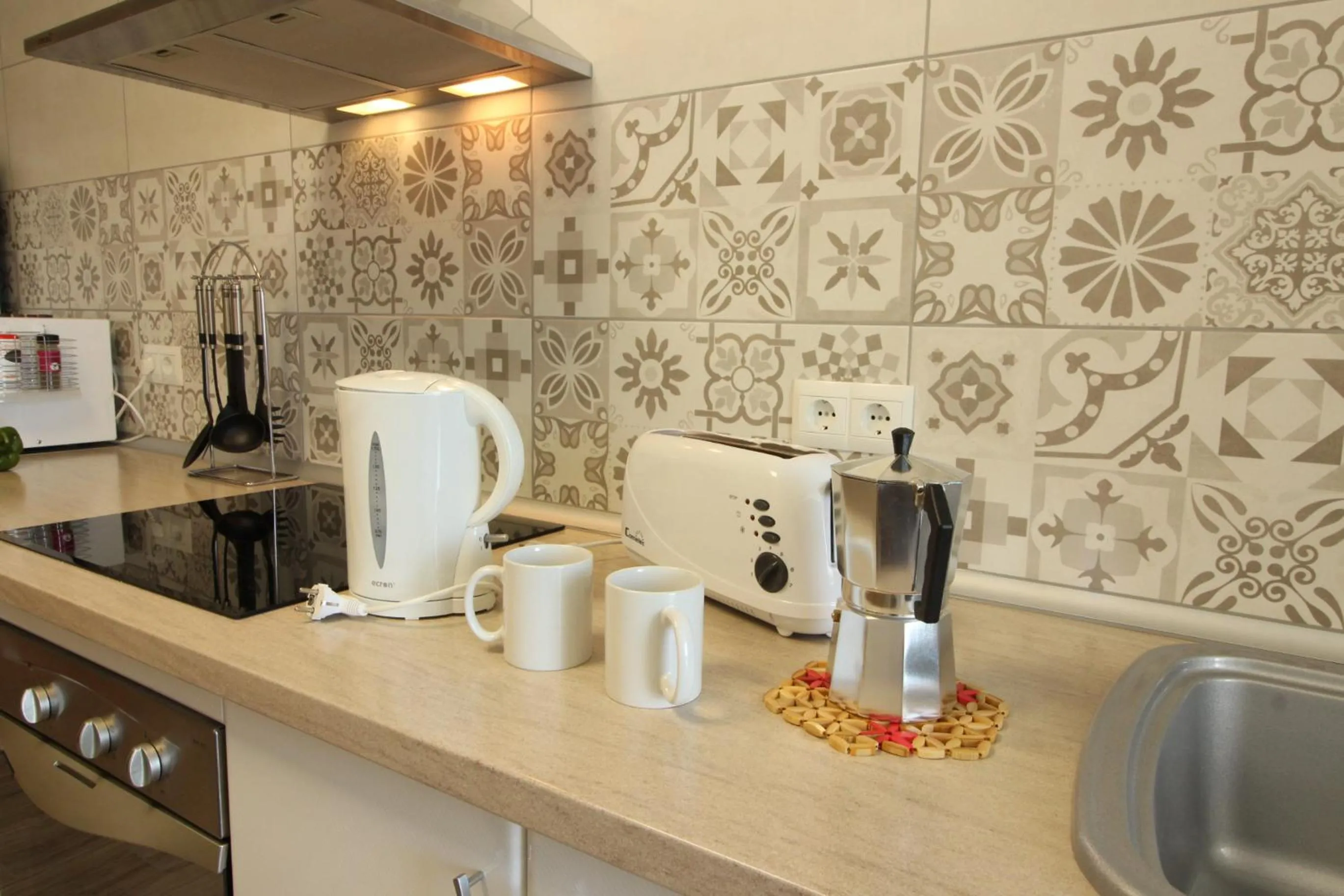 Coffee/tea facilities in Beach and Family