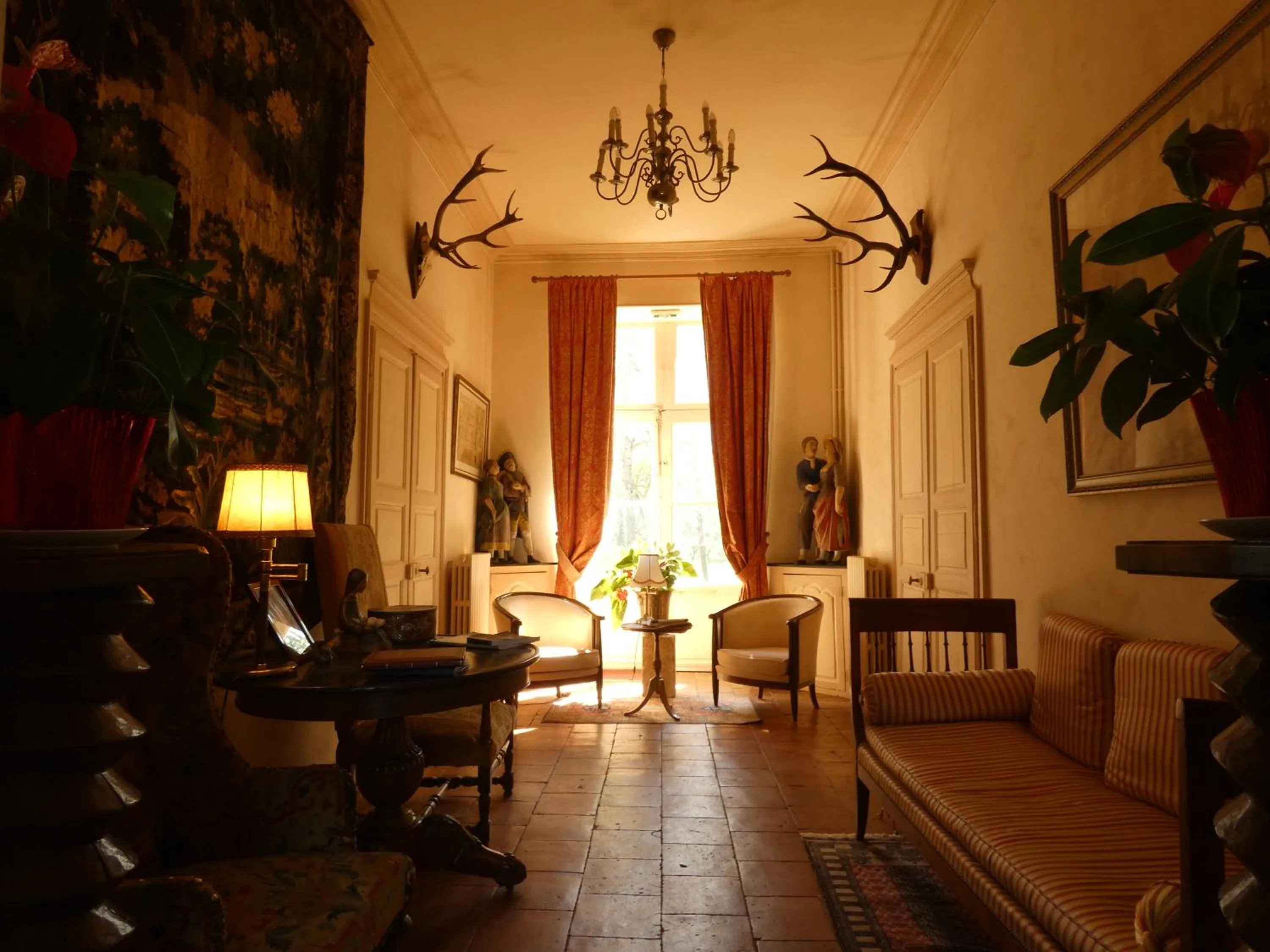 Lobby or reception in Domaine De Chatenay - Le Mans
