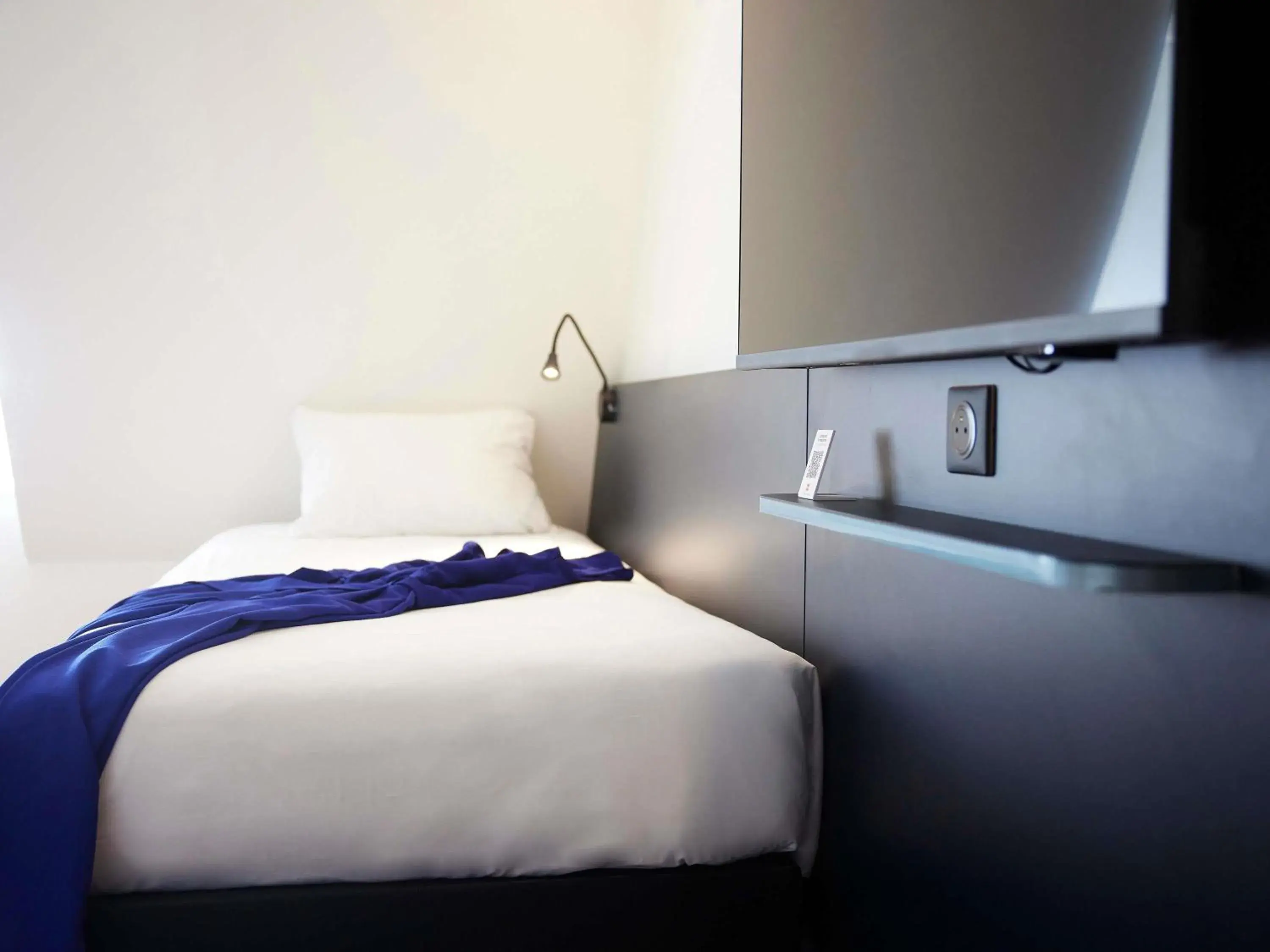 Bedroom, Bed in ibis Chalon Sur Saone Nord Bedroom, Bed in ibis Chalon Sur Saone Nord