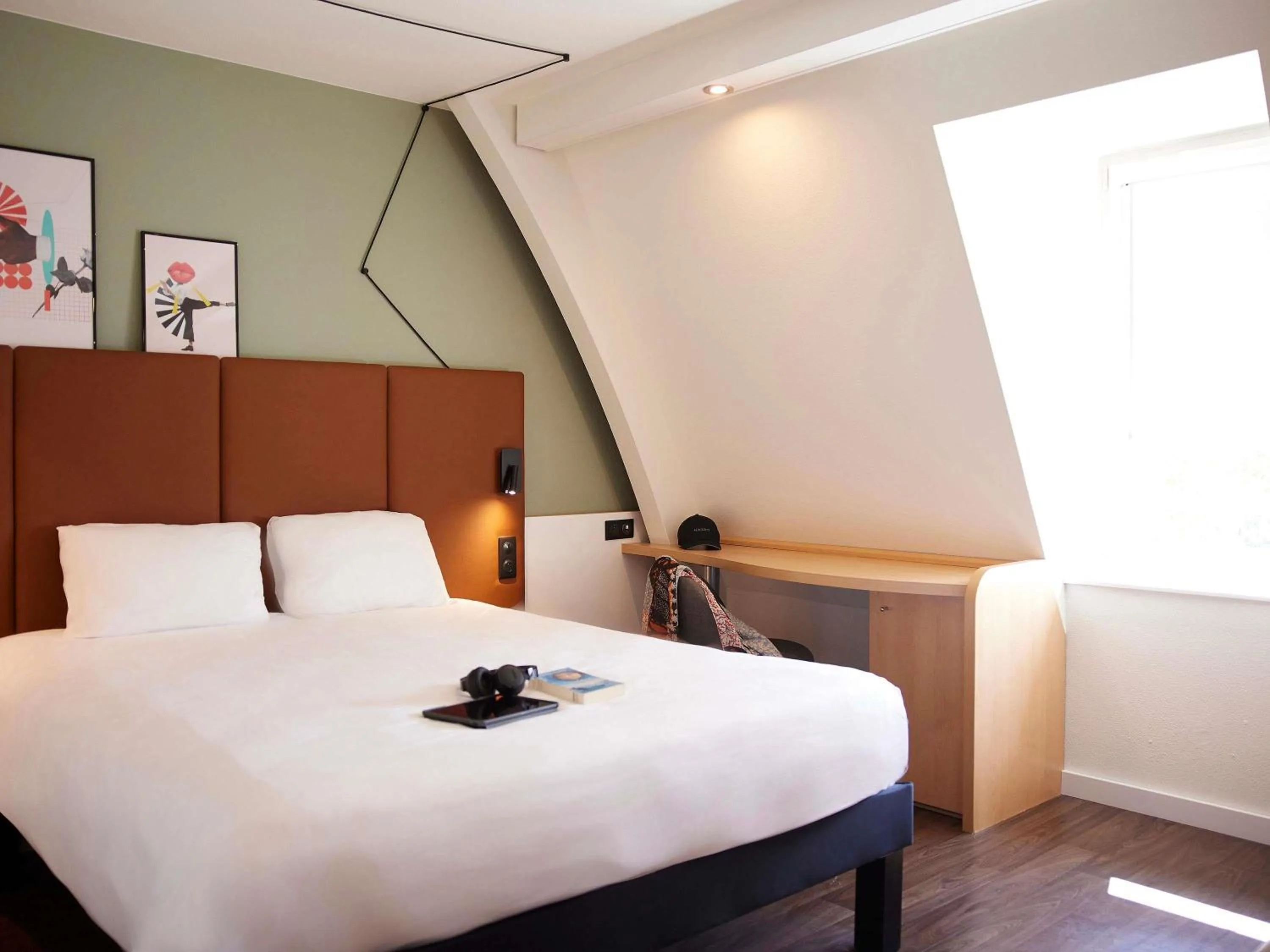 Bedroom, Bed in ibis Chalon Sur Saone Nord