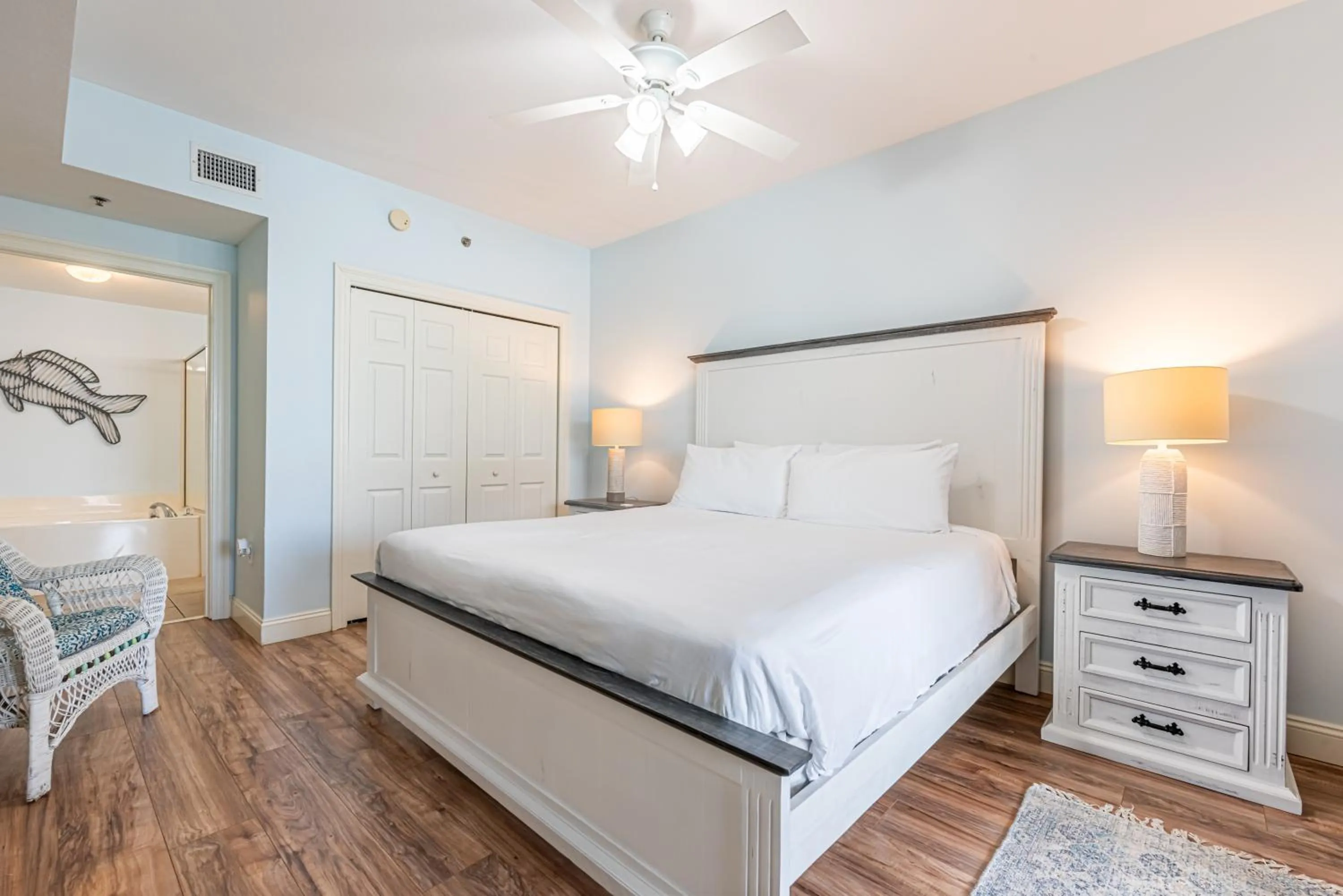 Bed in Ariel Dunes II 109