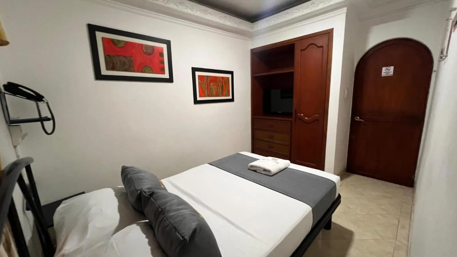 Hotel Manoa