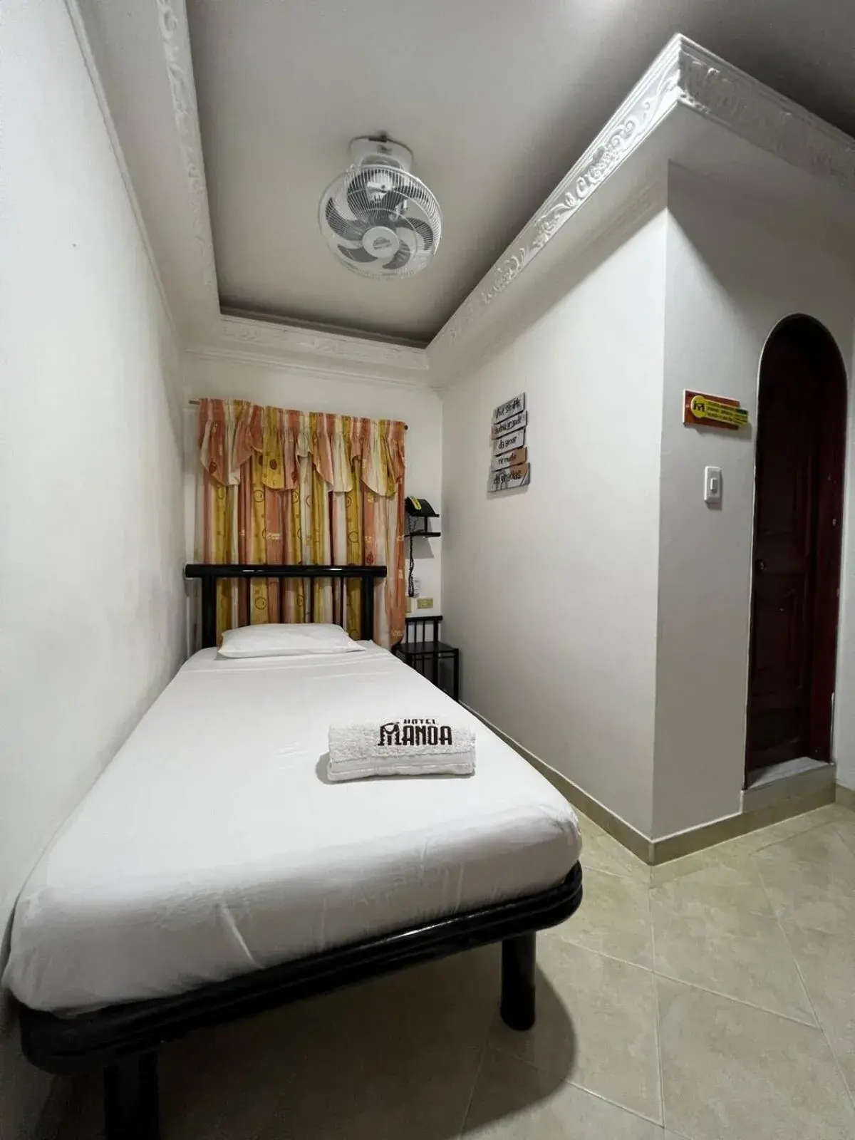 Standard Single Room - single occupancy in Hotel Manoa Standard Single Room - single occupancy in Hotel Manoa
