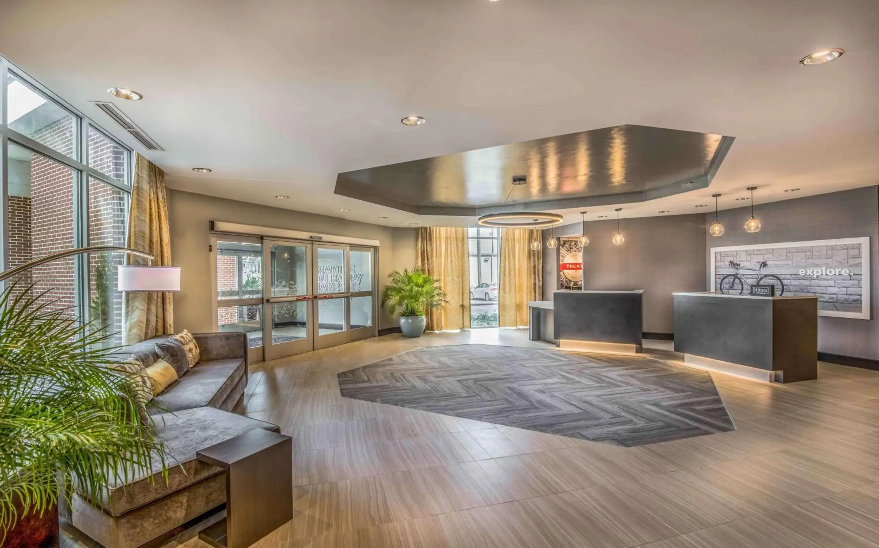 Lobby or reception in Hampton Inn & Suites Tallahassee Capitol-University Lobby or reception in Hampton Inn & Suites Tallahassee Capitol-University