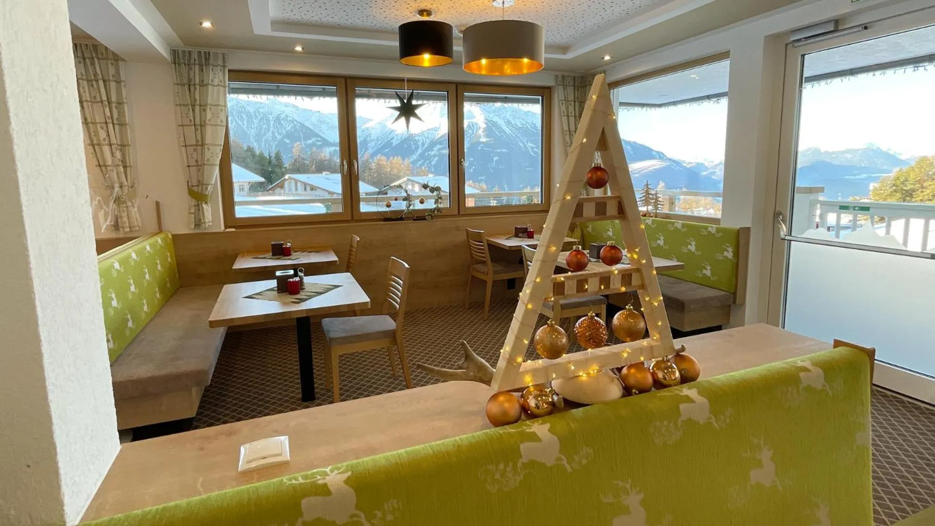 Mountain view in Das Aparthotel Olympia Tirol