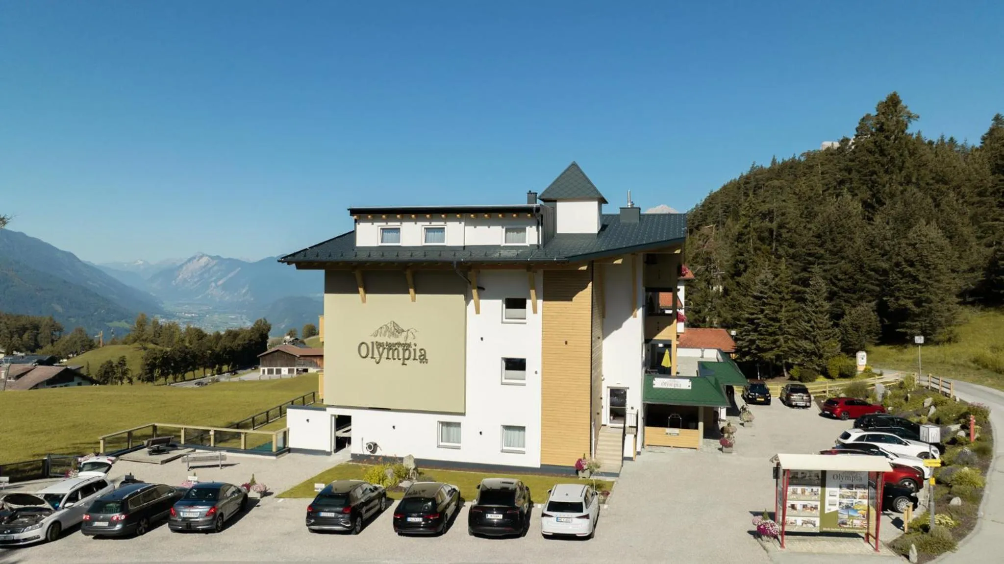 Property building in Das Aparthotel Olympia Tirol