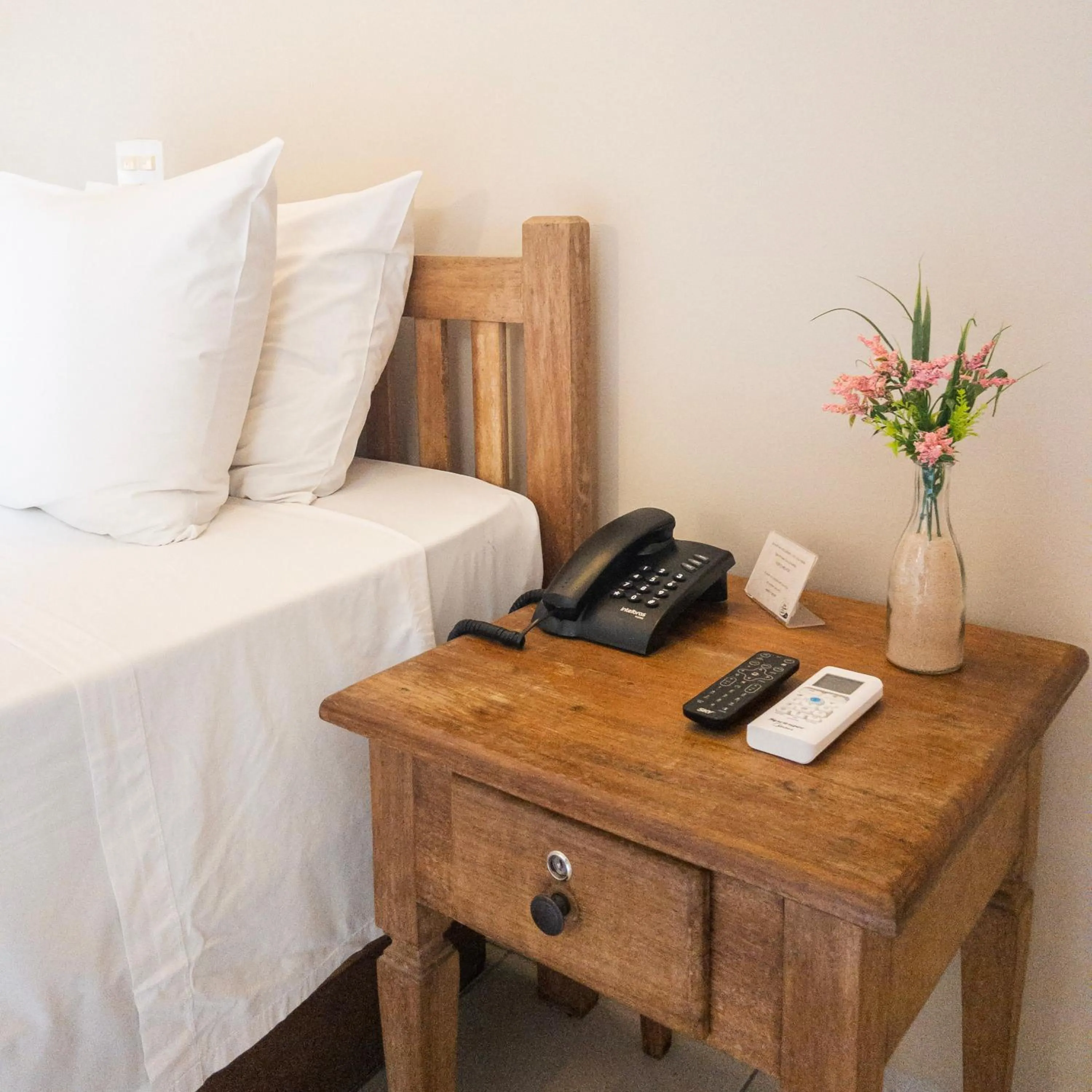 Decorative detail, Bed in Pousada Toca da Praia