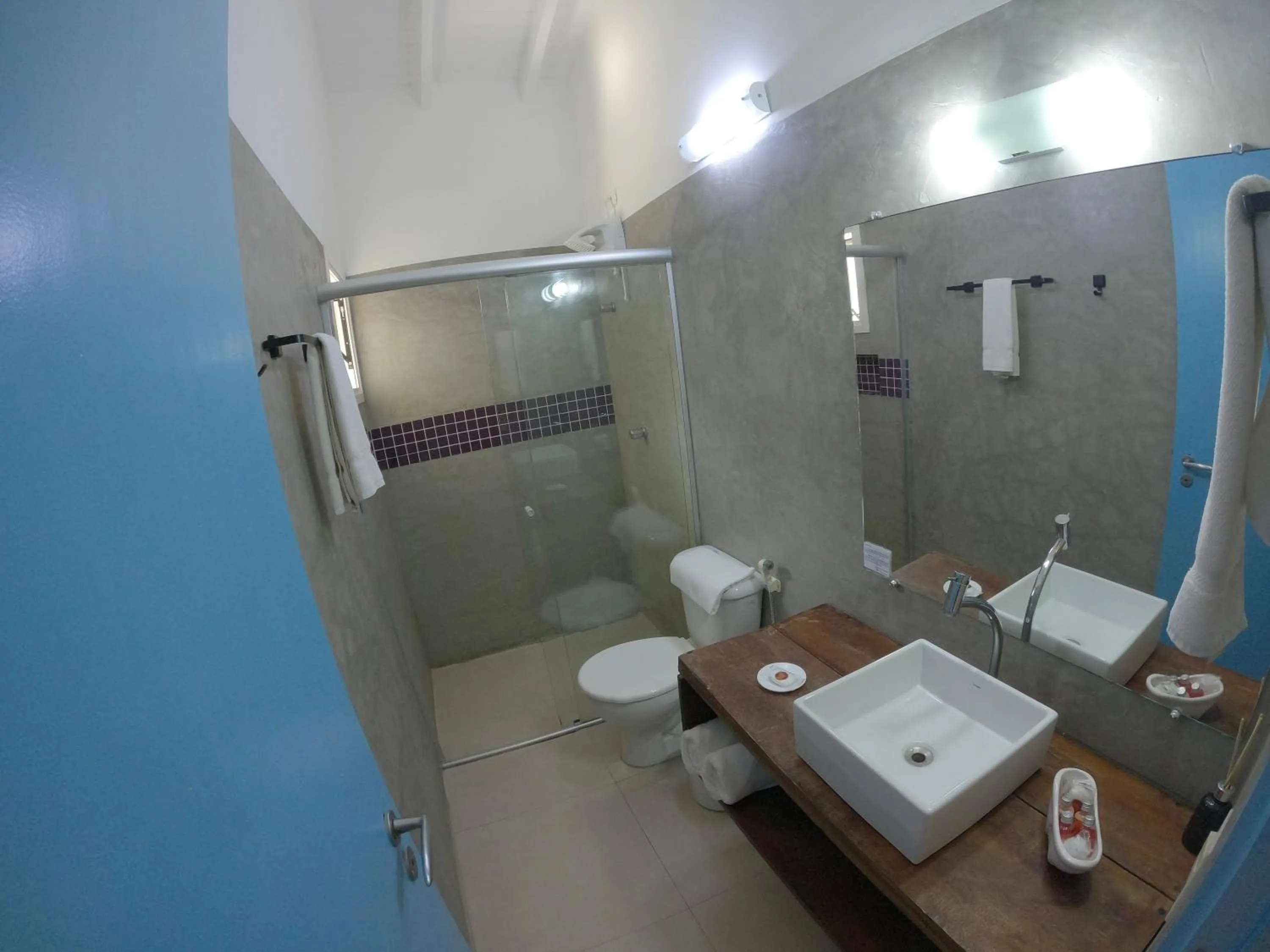 Toilet in Pousada Toca da Praia