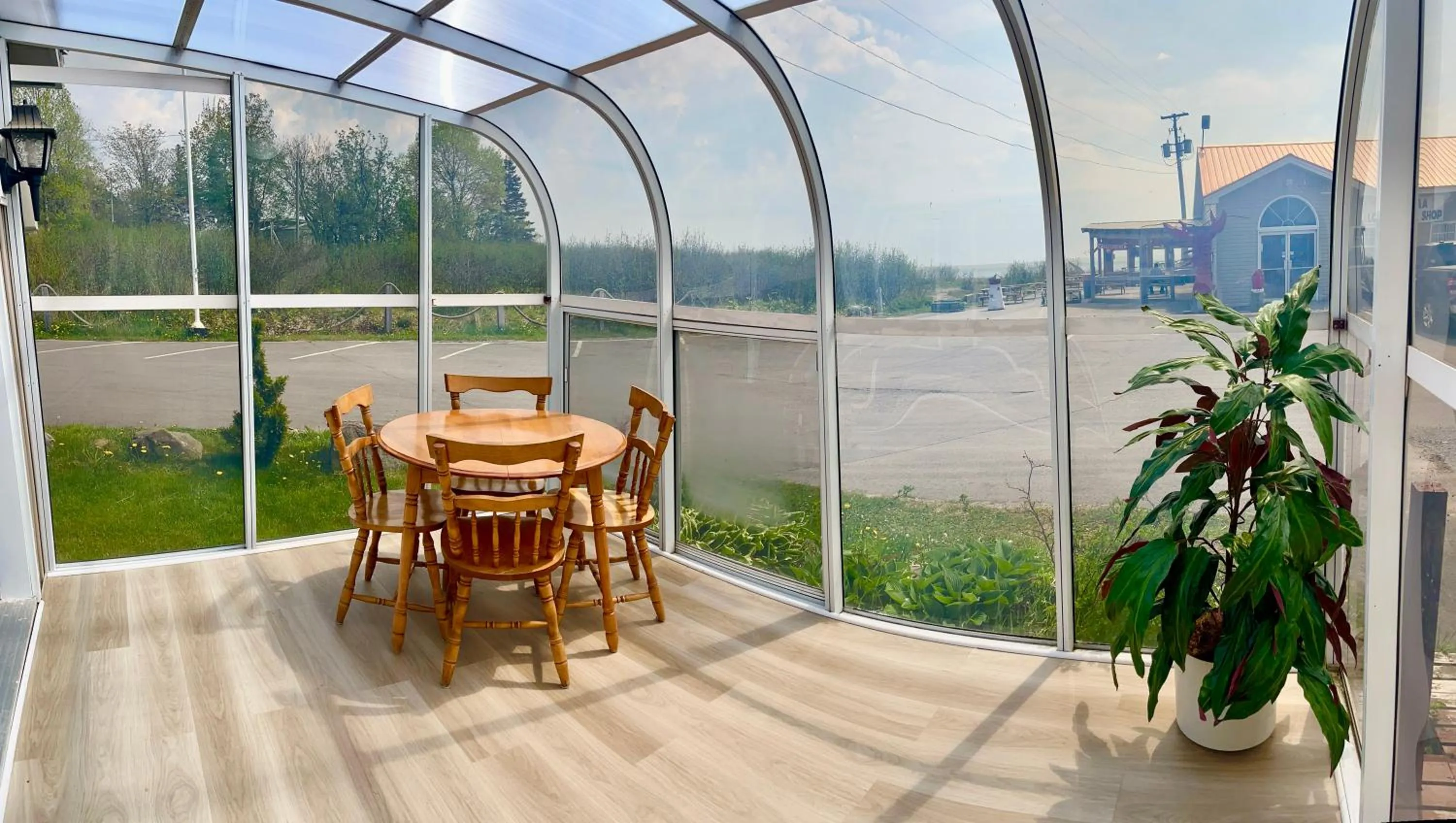 Alma Shore Lane Suites & Cottages