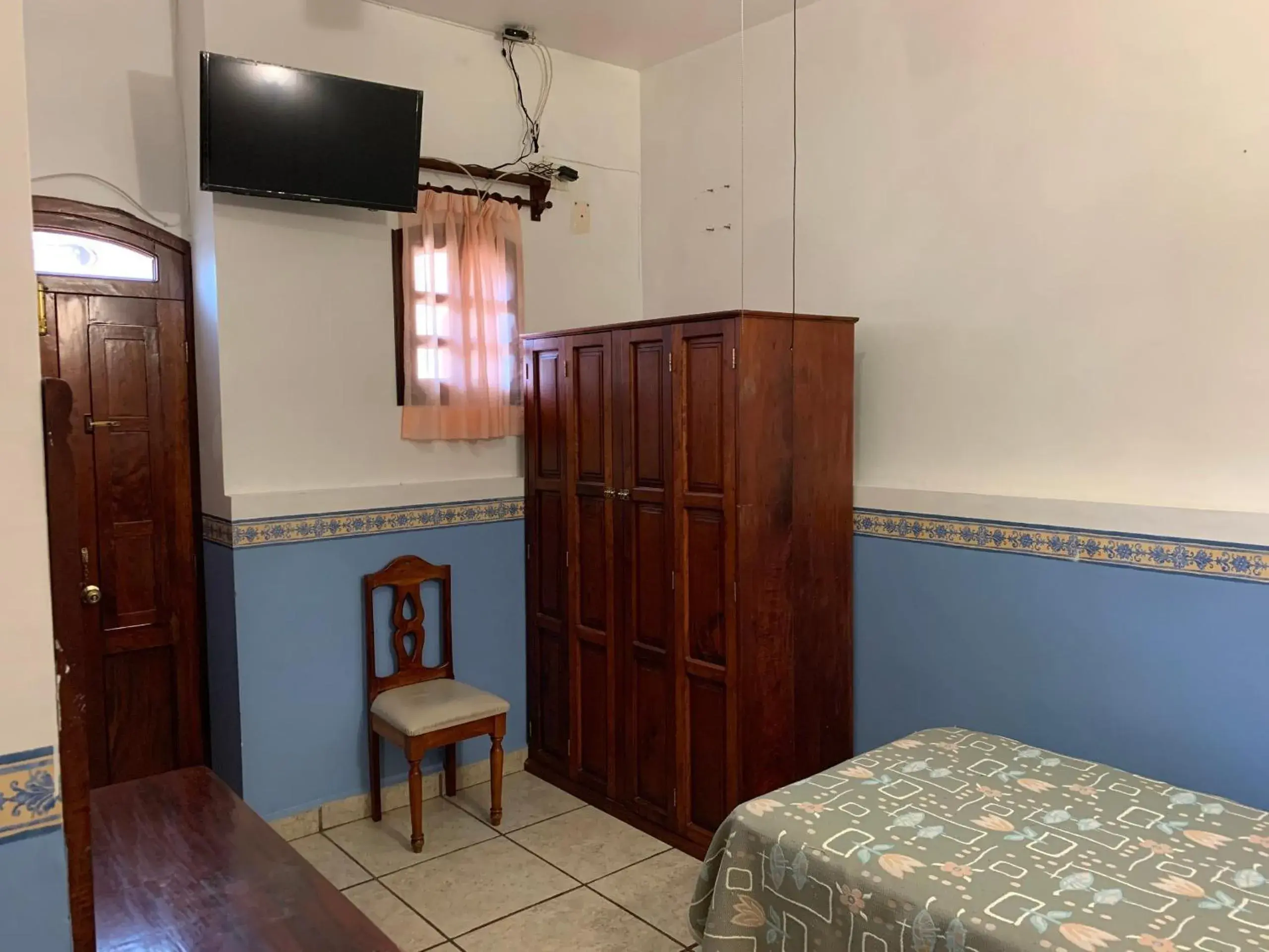 Bedroom in OYO Hotel Real de Cortés Bedroom in OYO Hotel Real de Cortés