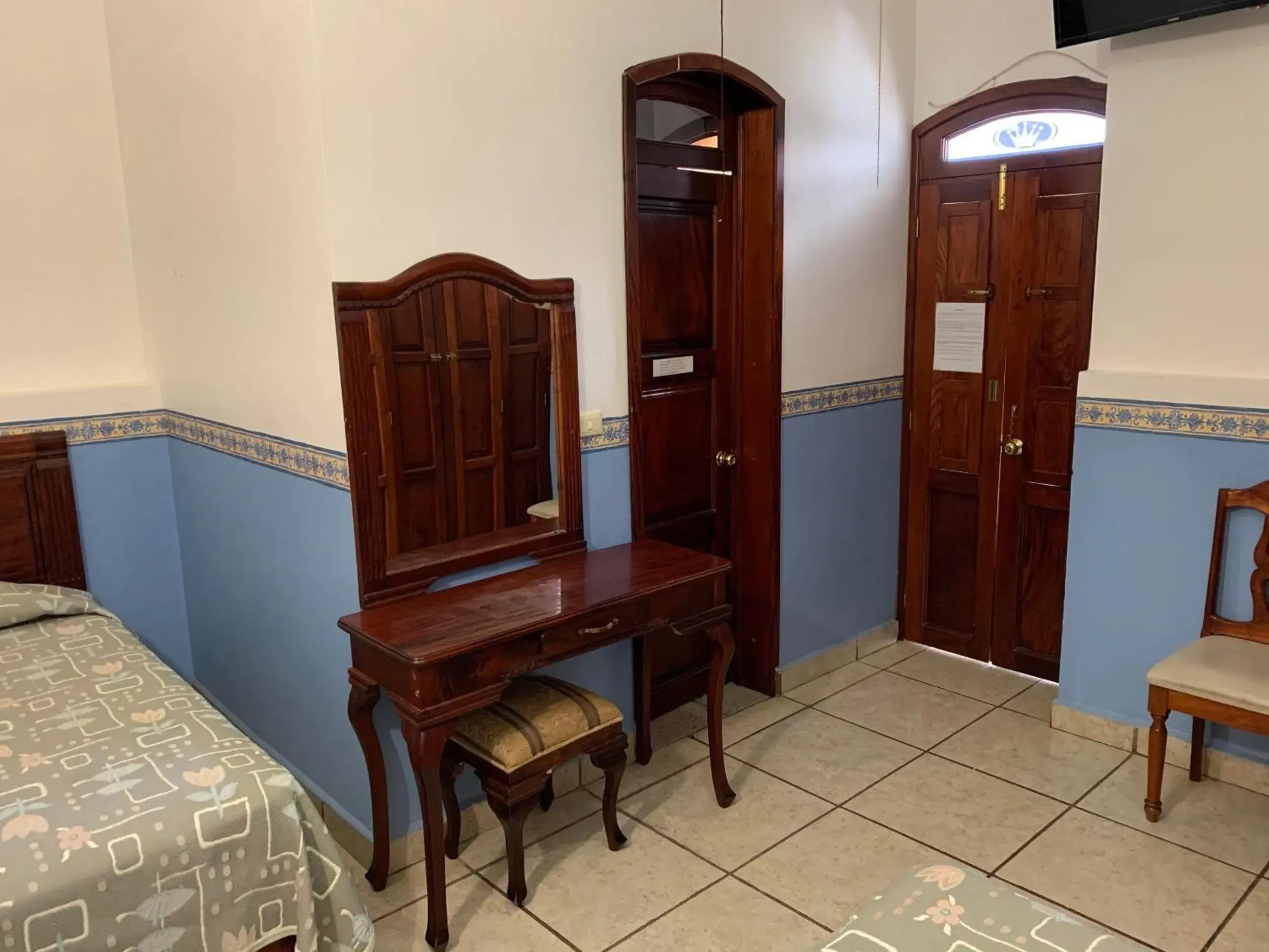 Bedroom in OYO Hotel Real de Cortés Bedroom in OYO Hotel Real de Cortés