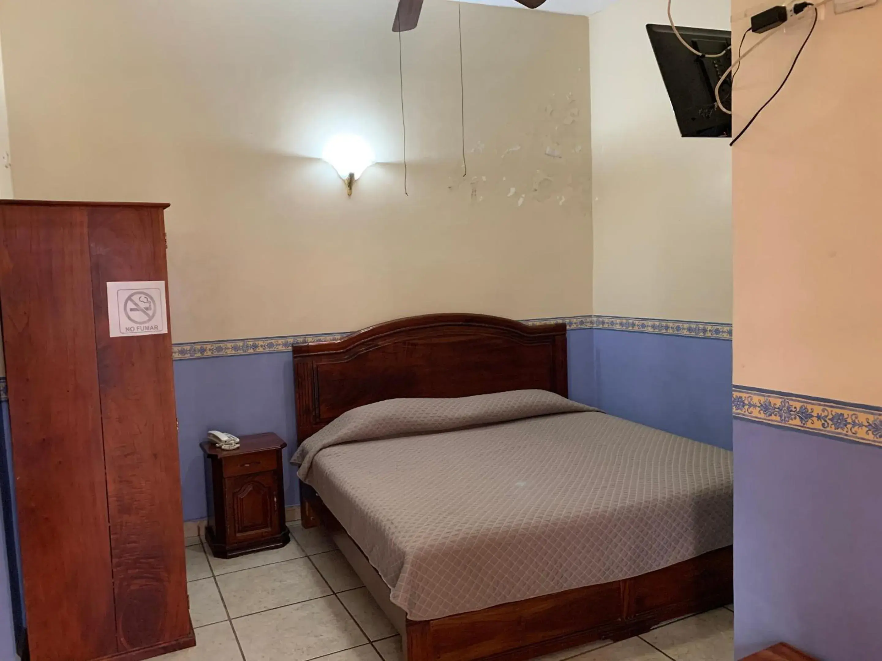 Bedroom in OYO Hotel Real de Cortés Bedroom in OYO Hotel Real de Cortés